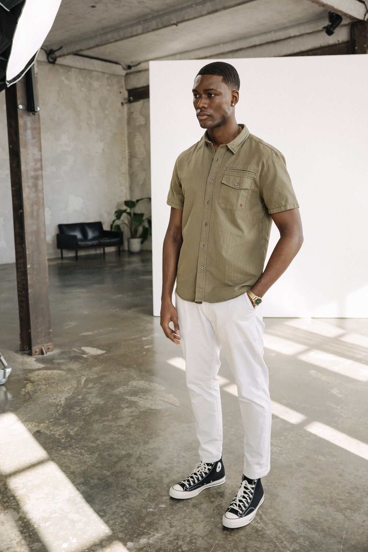 

Hemd mit kurzen Ärmeln Mann Joshua Washed Linen dusty olive | Freeman T. Porter