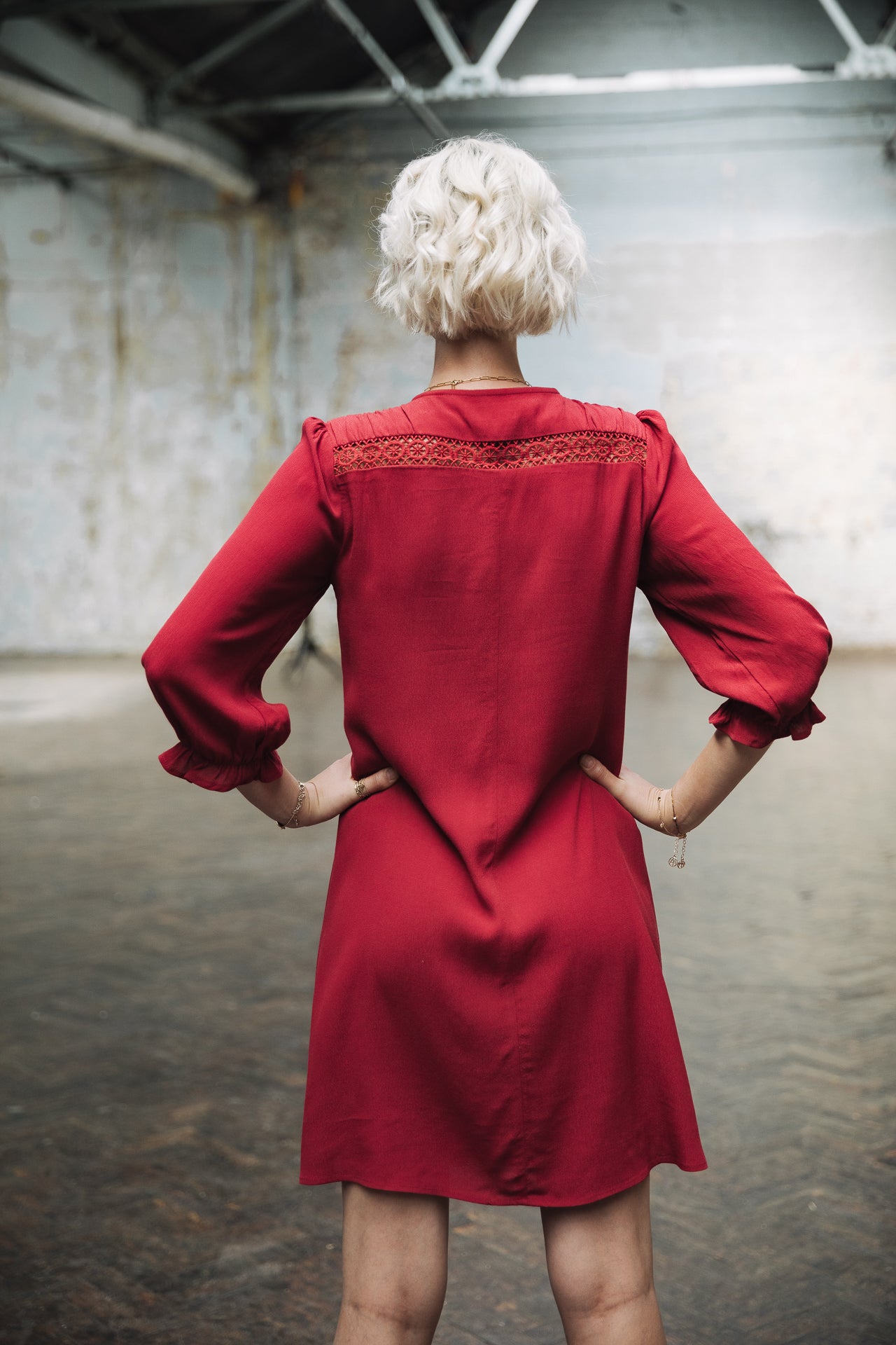 

Sa coupe ample l'encolure Femme Juna Plain Color rhubarb | Freeman T. Porter