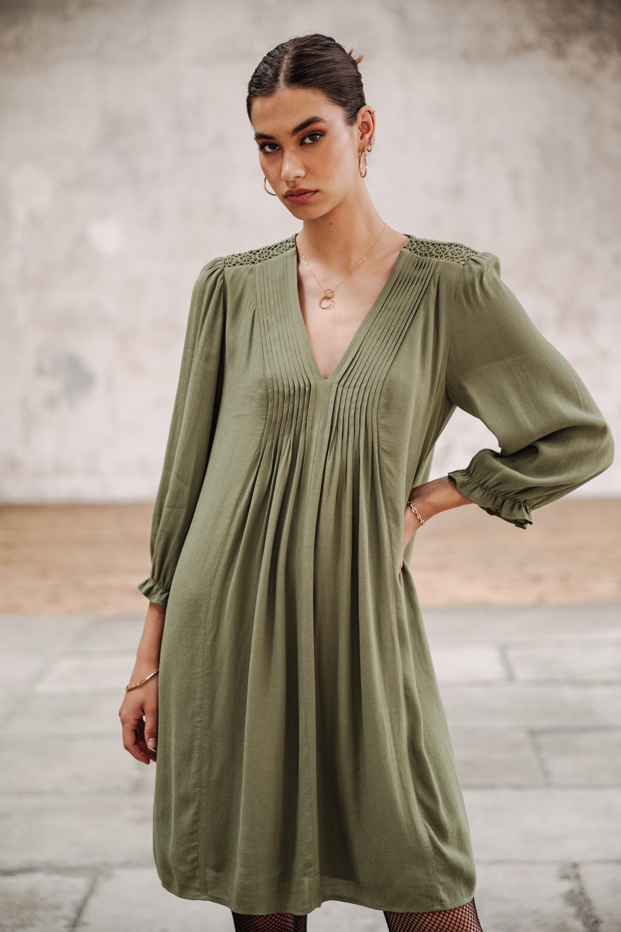 

Robe courte Femme Juna Plain Color olivine | Freeman T. Porter
