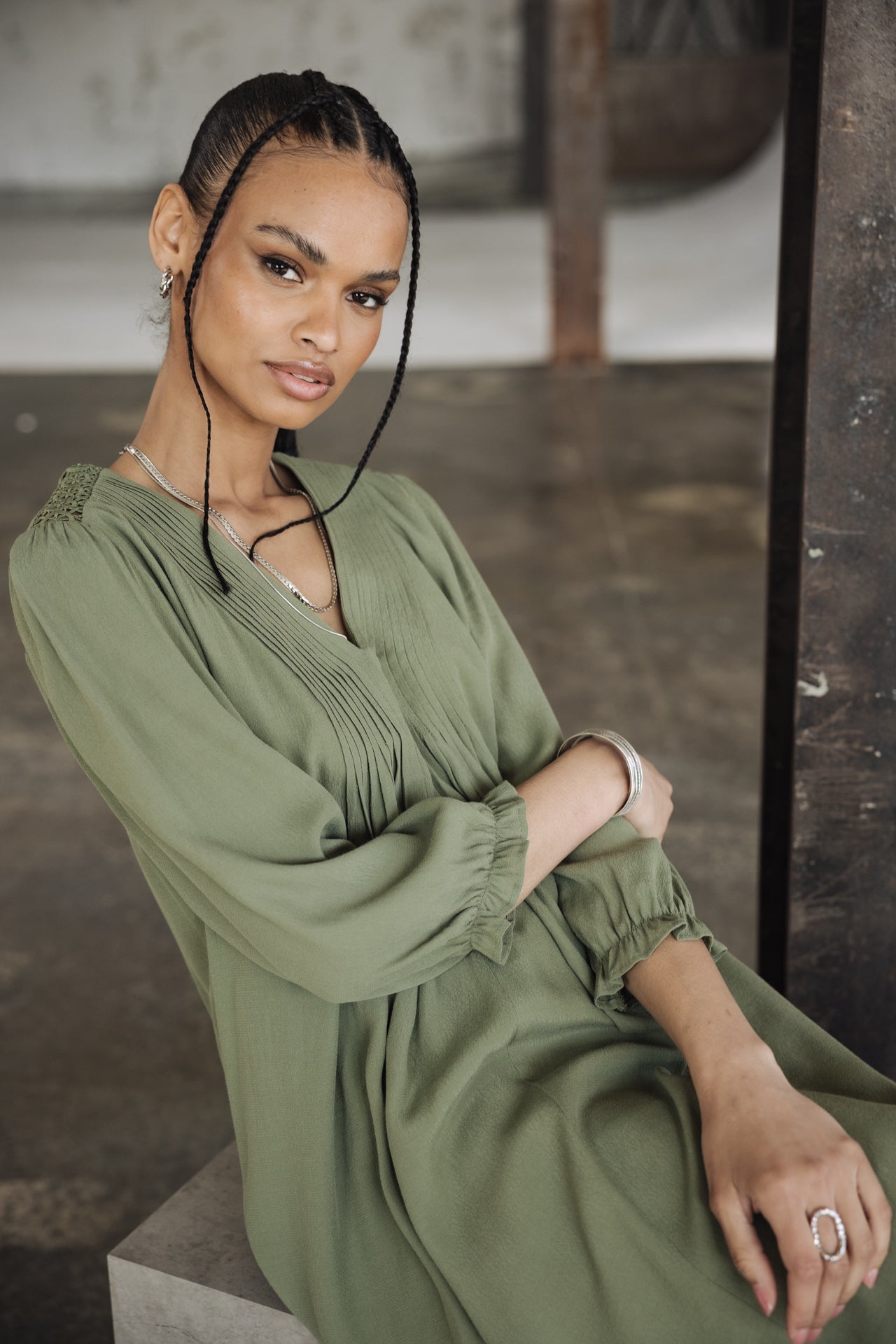 

Kurzes Kleid Frau Juna Plain Color olivine | Freeman T. Porter