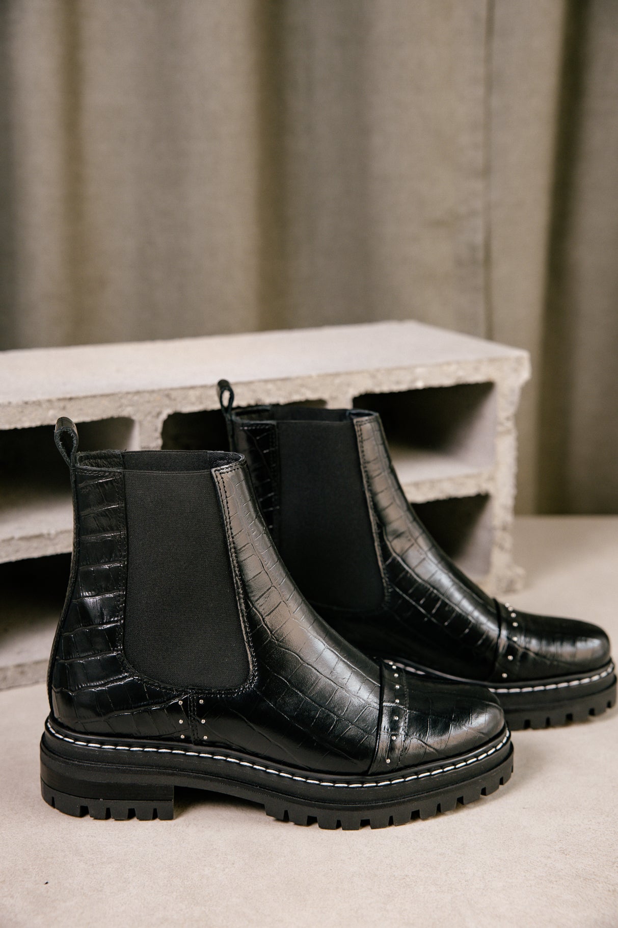 

Boots Femme Verena Croco black | Freeman T. Porter