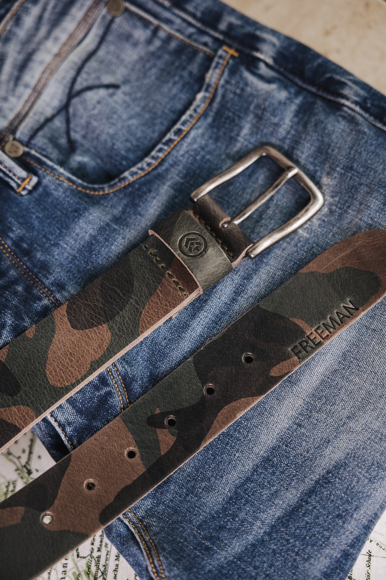   
            

Ledergürtel Mann Anicee camo | Freeman T. Porter
          