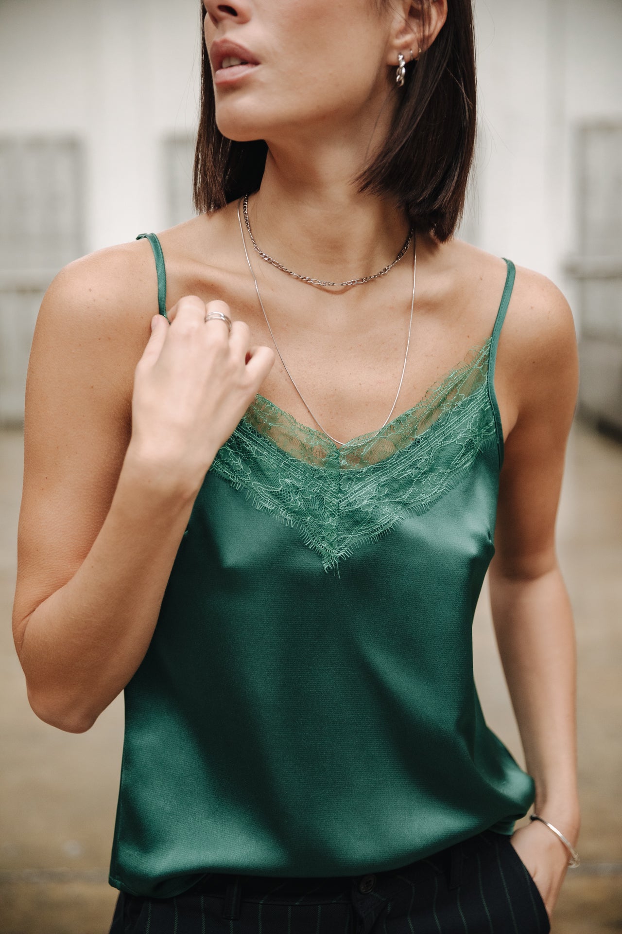 

Satin-Camisole mit Spitze Damen Thylia Lace Fabric Mix evergreen | Freeman T. Porter