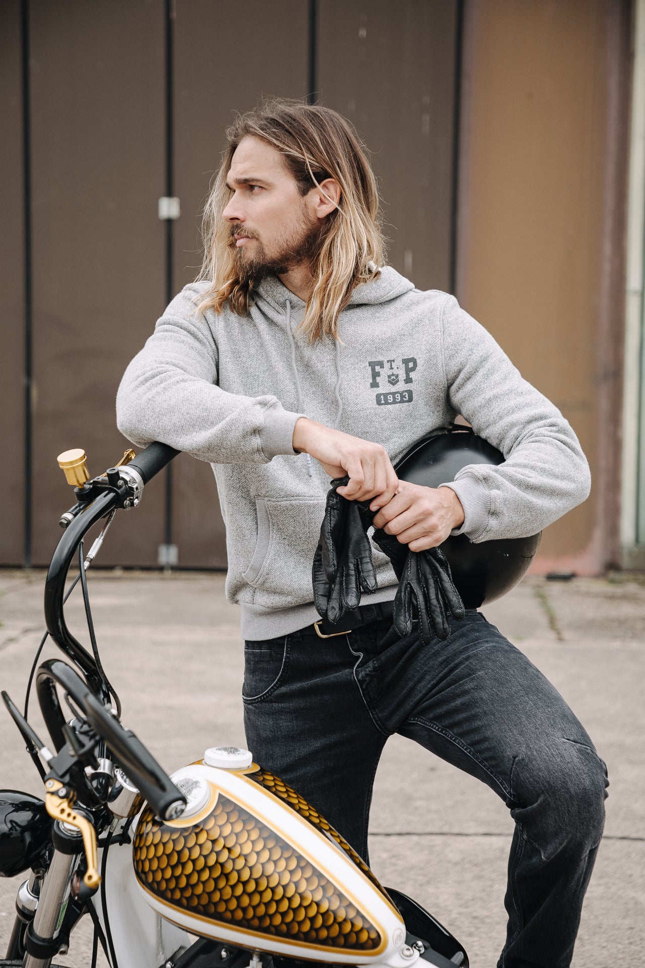 

Sweat capuche Men Nohan Macio grey melange | Freeman T. Porter
