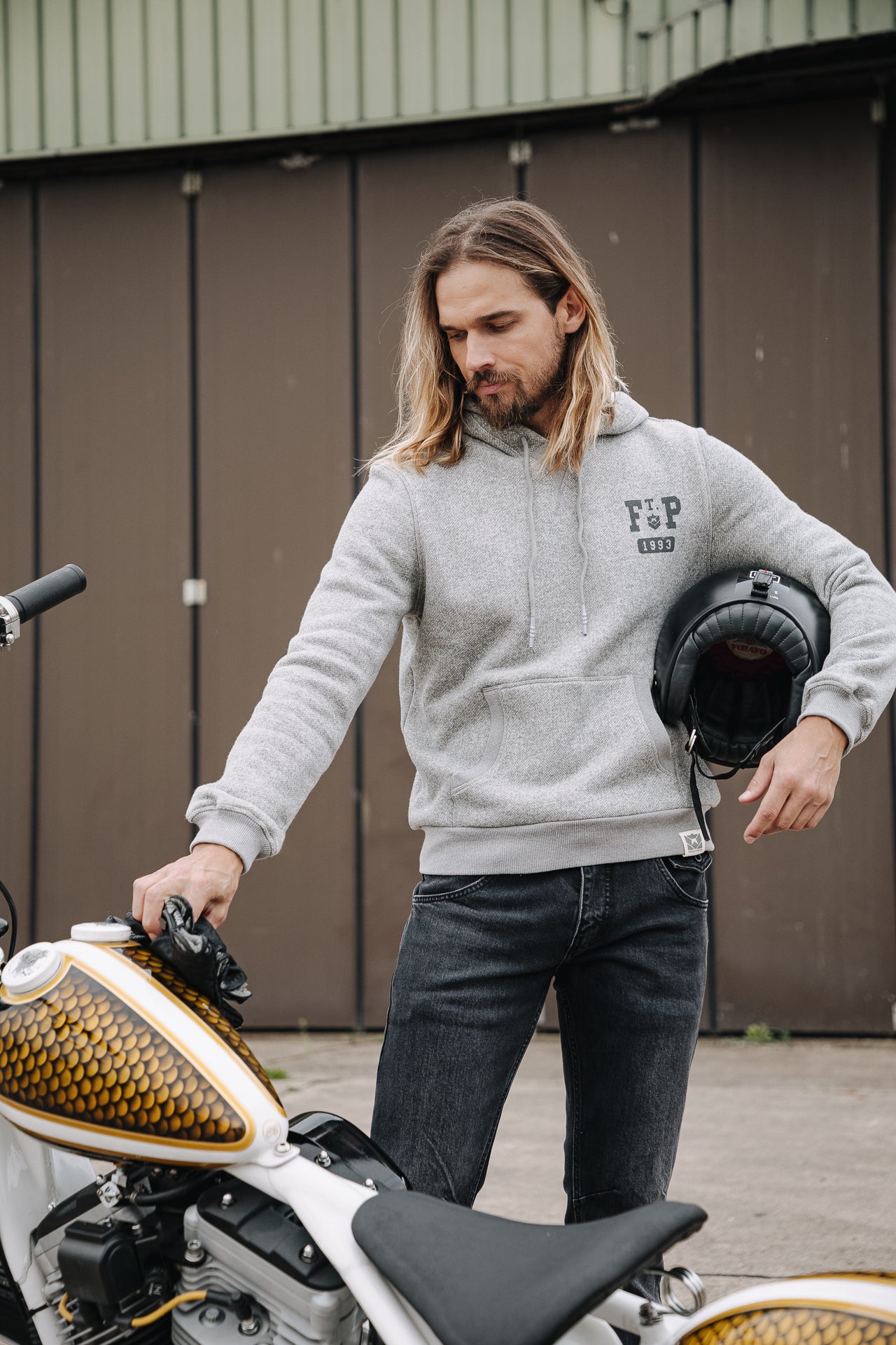 

Sweat capuche Men Nohan Macio grey melange | Freeman T. Porter