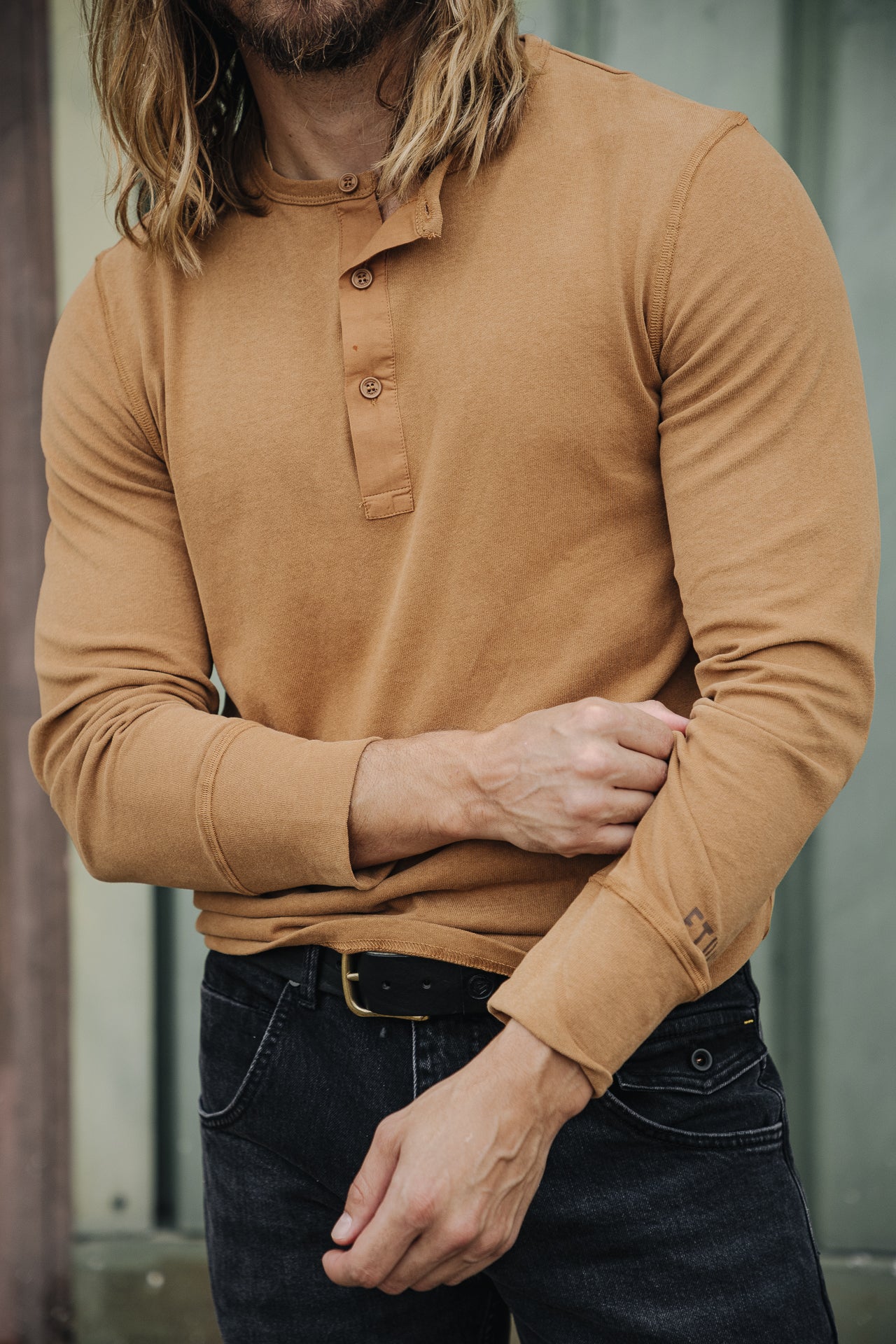 

T-Shirt manches longues Hombres Warren Hambourg friar brown | Freeman T. Porter