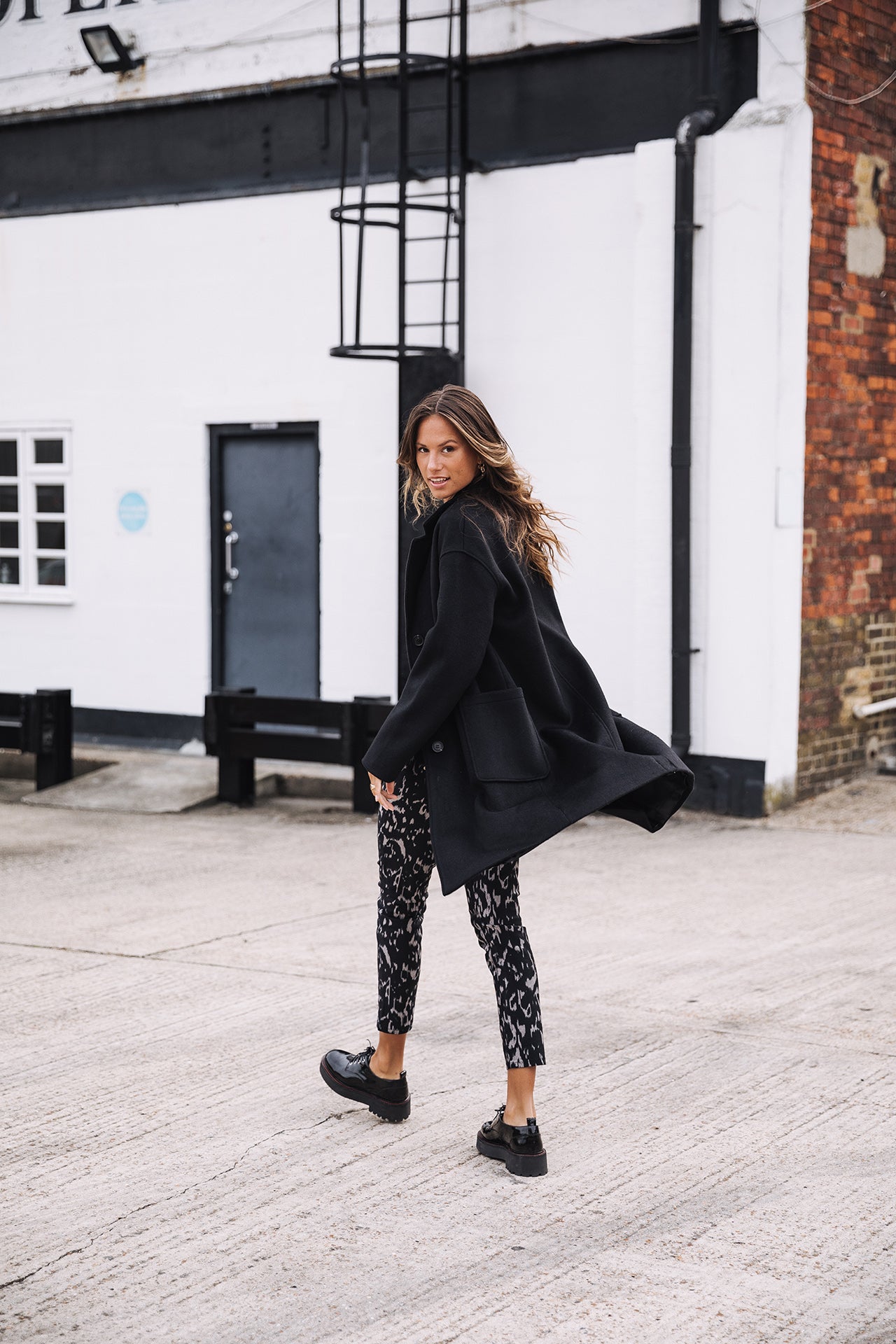 

Manteau en drap de laine Woman Mabella Plain Color black | Freeman T. Porter
