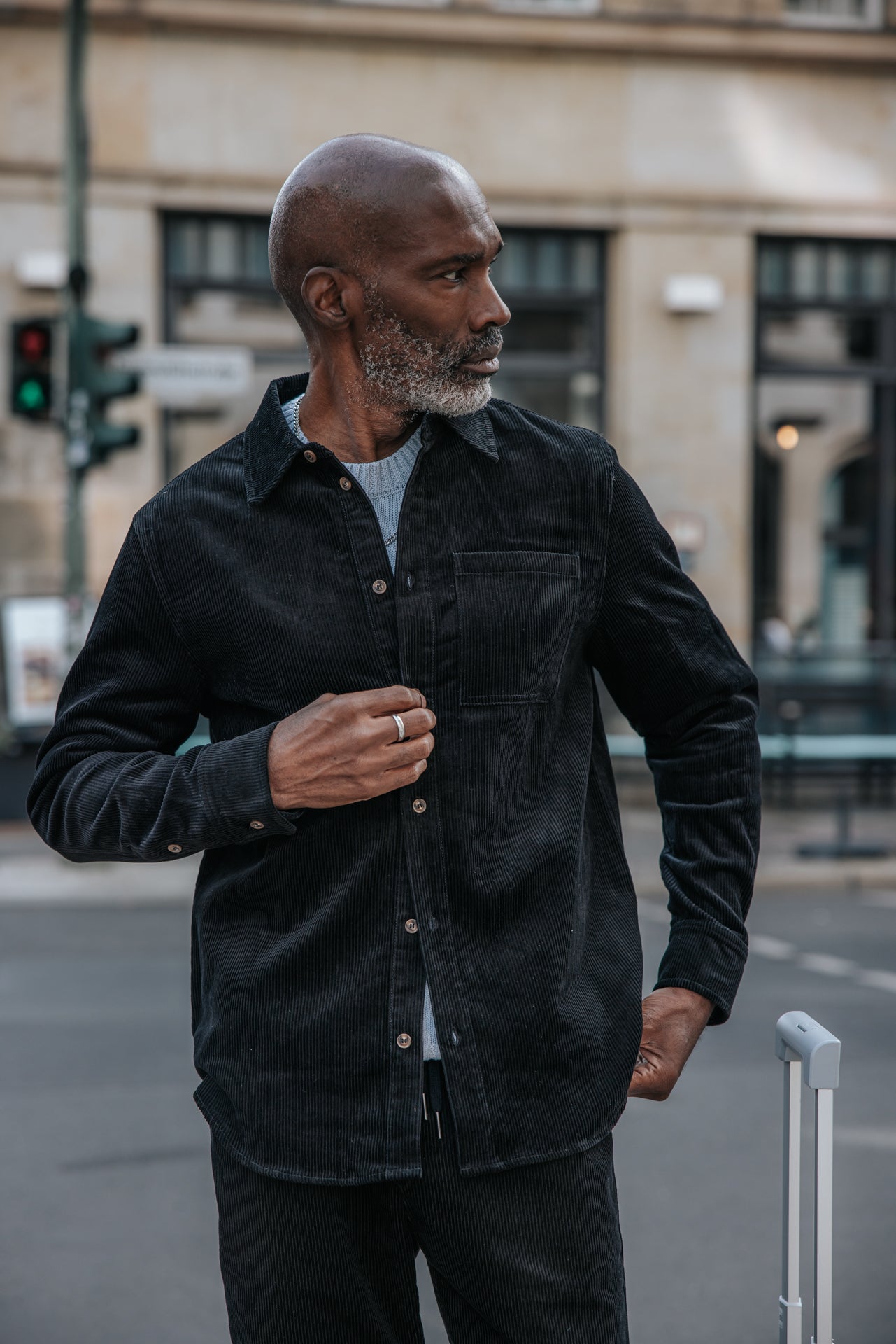 

Samthemd Herren Paolo Corduroy black | Freeman T. Porter