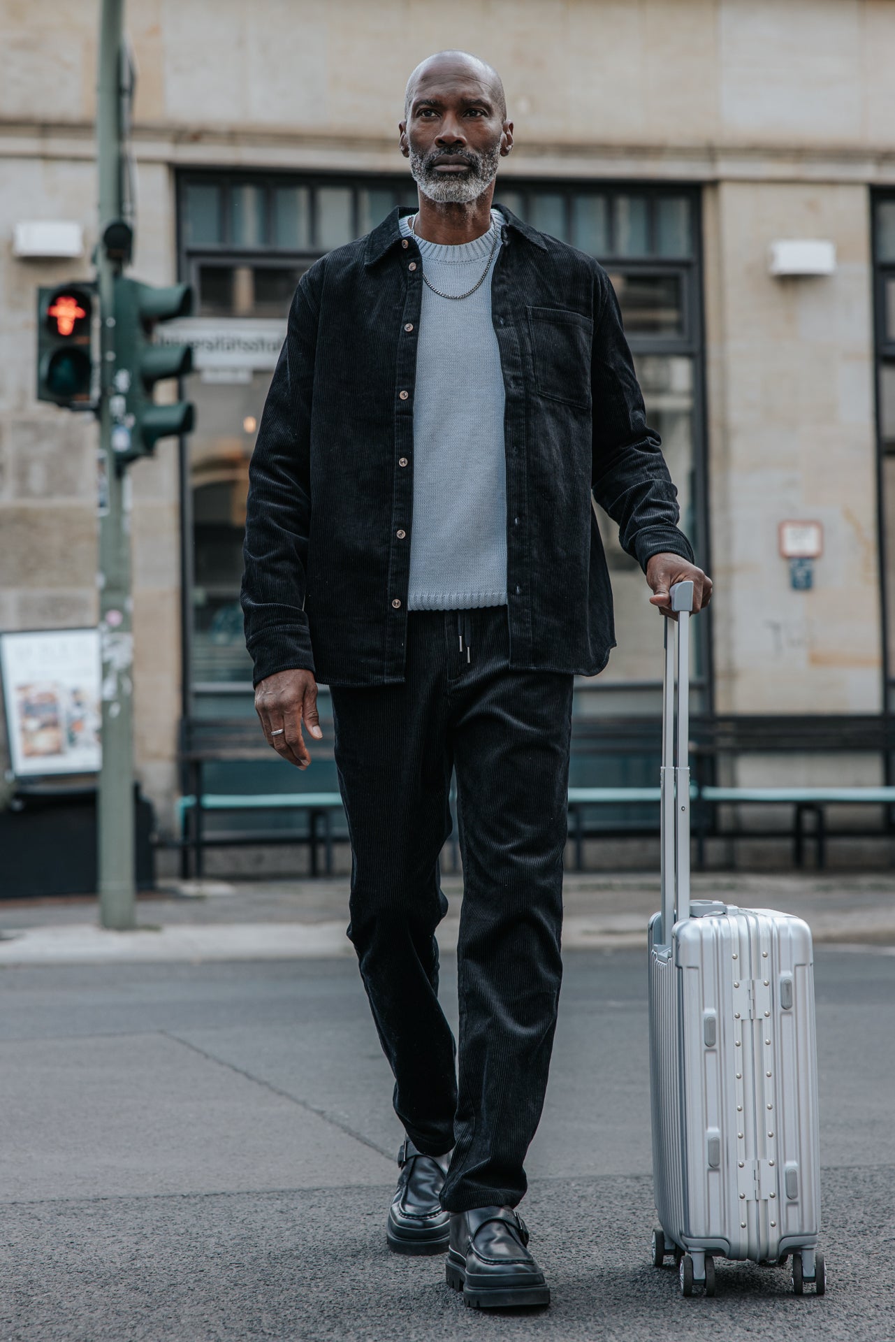 

Samthemd Herren Paolo Corduroy black | Freeman T. Porter