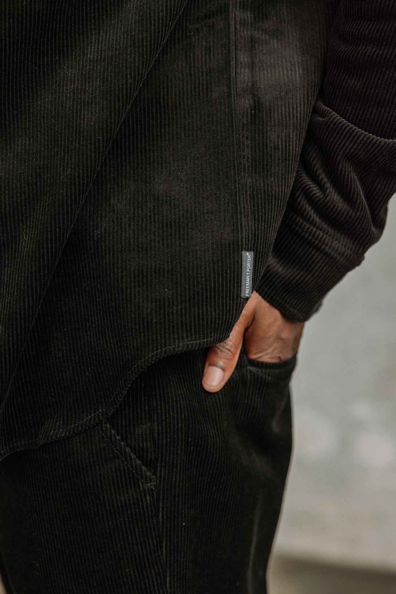

Chemise en velours Men Paolo Corduroy black | Freeman T. Porter