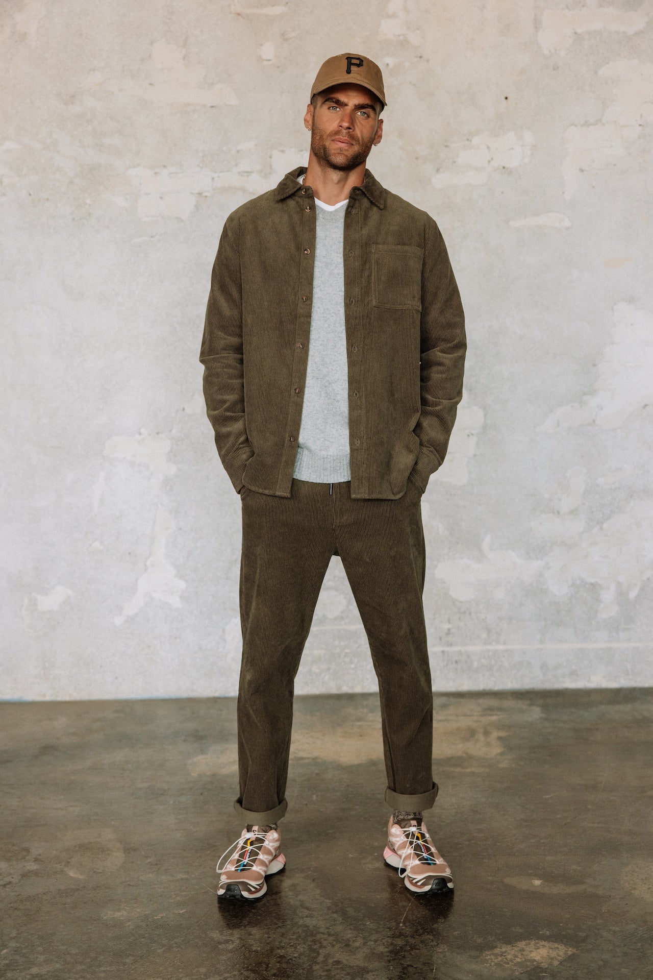 

Chemise en velours Men Paolo Corduroy olive night | Freeman T. Porter