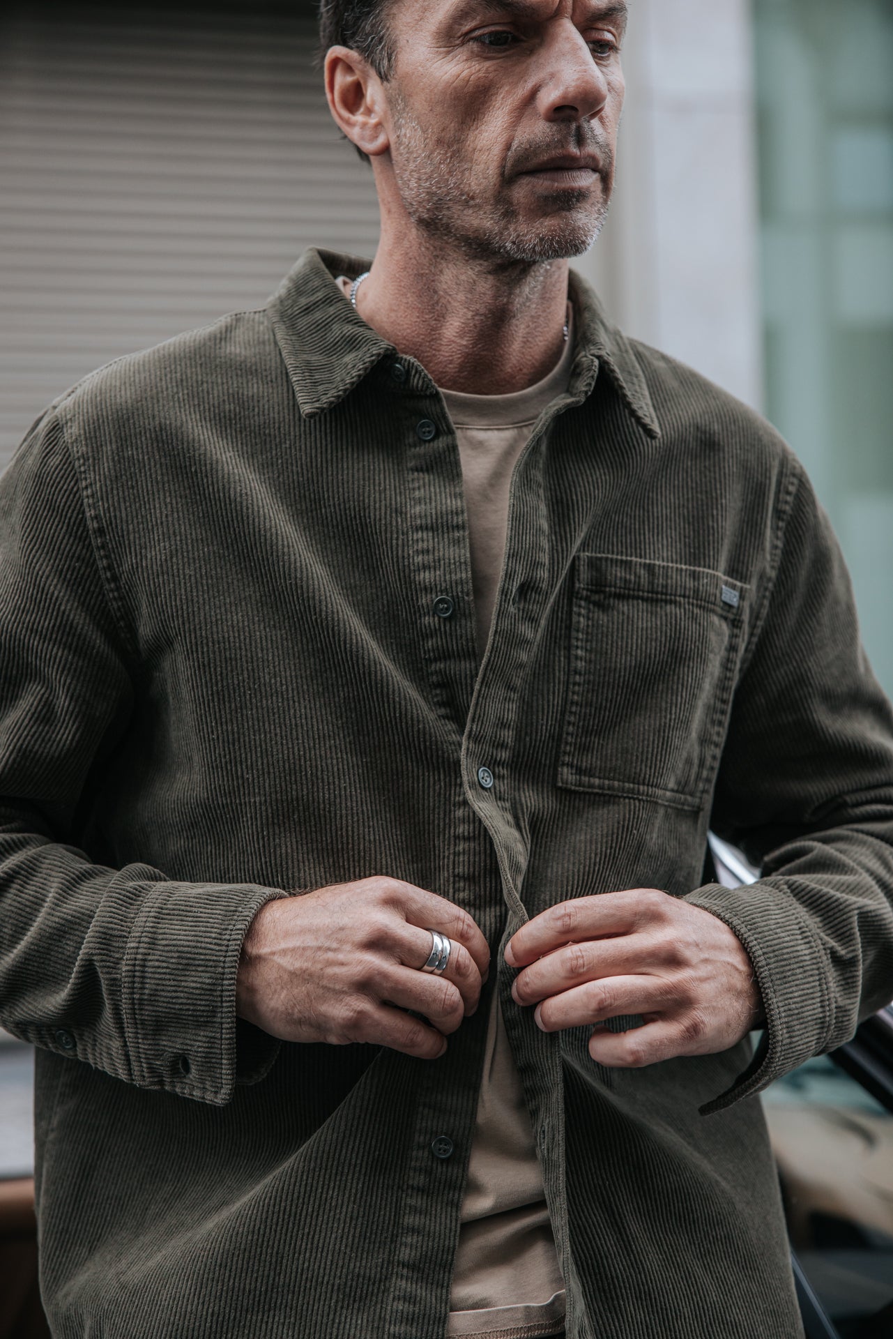 

Samthemd Herren Paolo Corduroy olive night | Freeman T. Porter