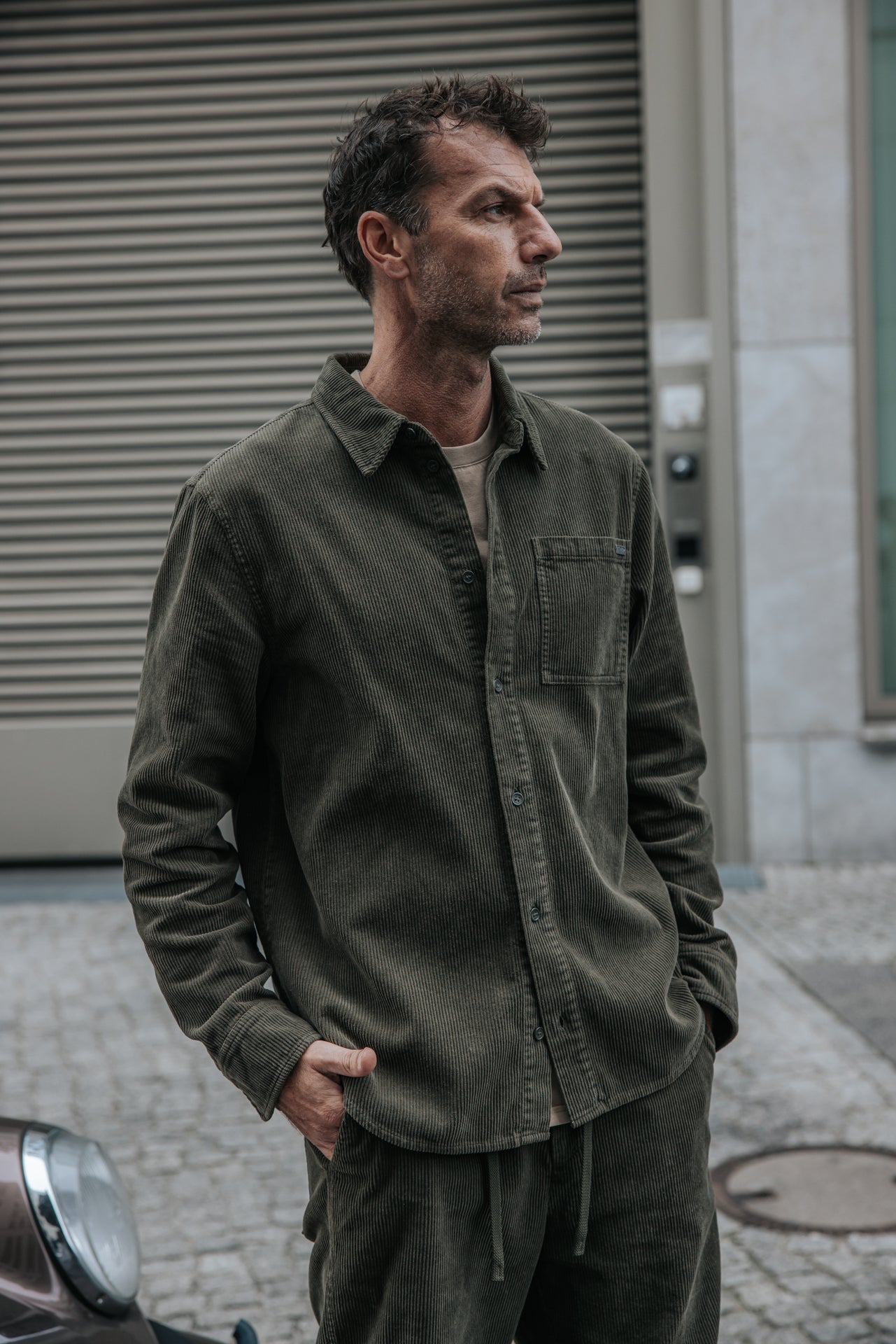 

Samthemd Herren Paolo Corduroy olive night | Freeman T. Porter