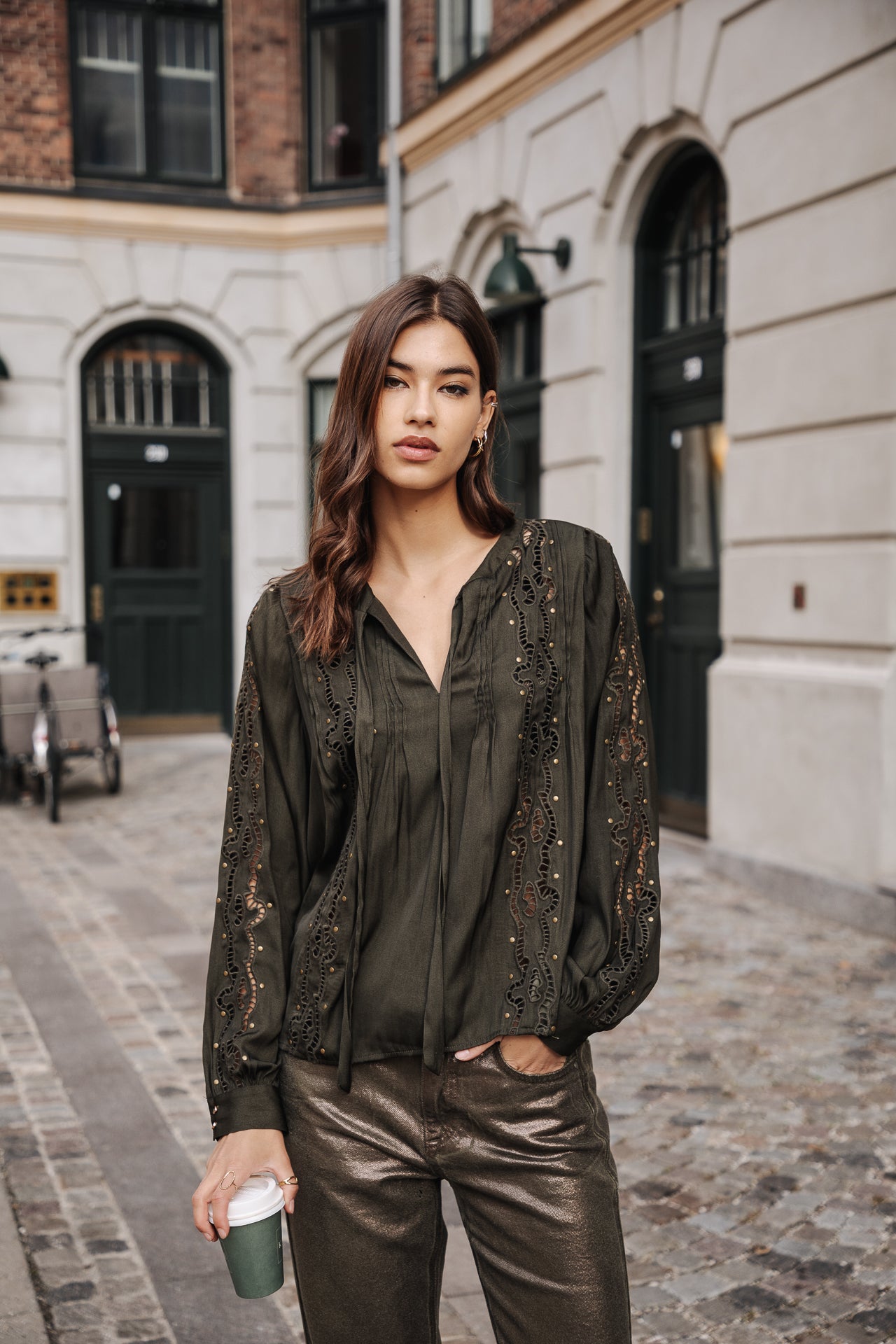   
            

Top manches longues Mujer Belia Studs forest night | Freeman T. Porter
          