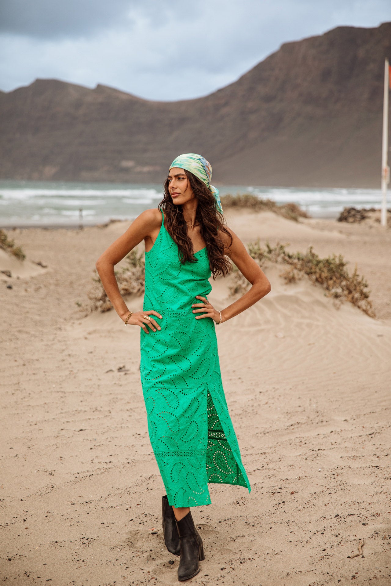 

Robe avec fente côté Femme Revania Lace deep mint | Freeman T. Porter