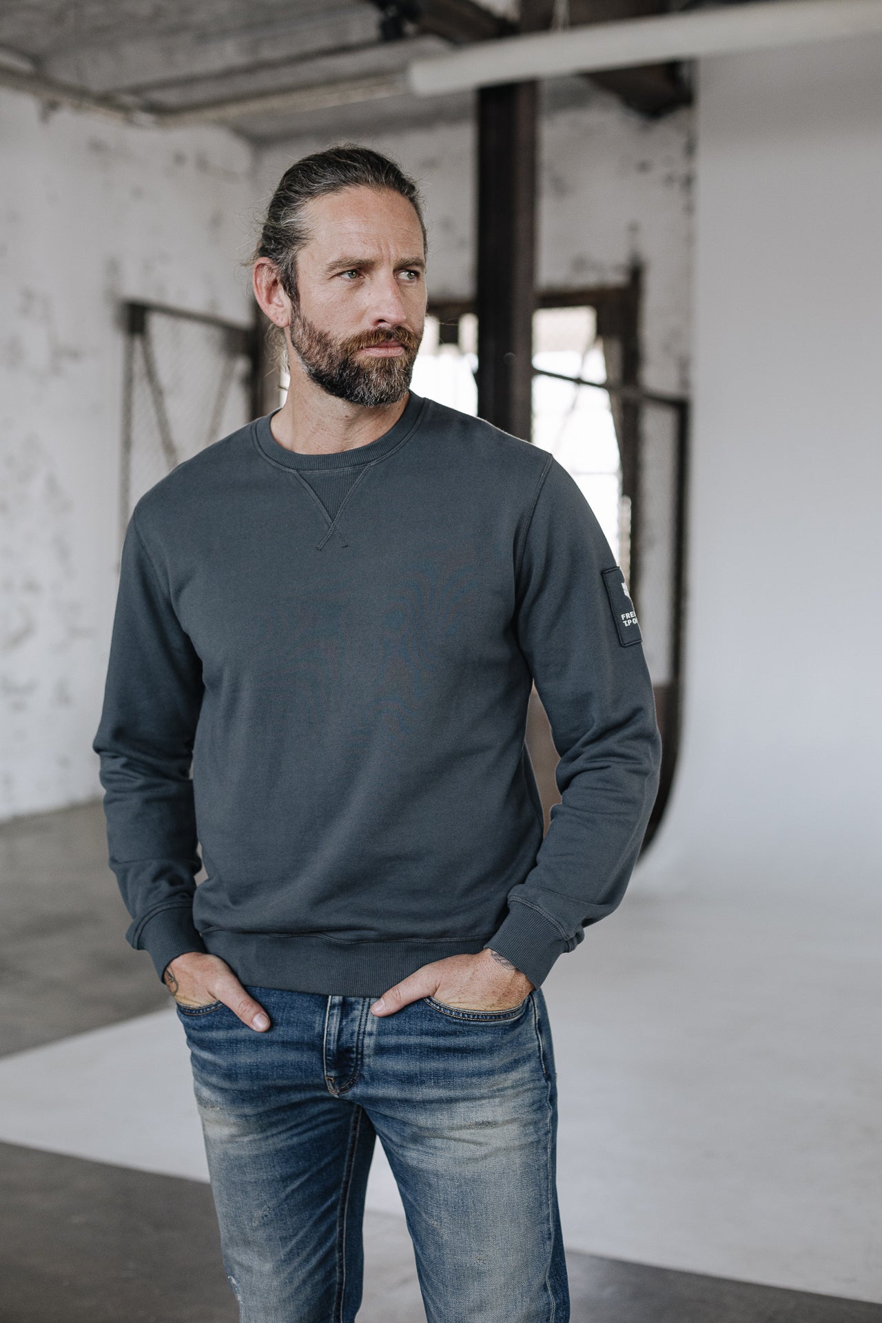   
            

Crewneck sweatshirt Men Baton Snug anthra | Freeman T. Porter
          