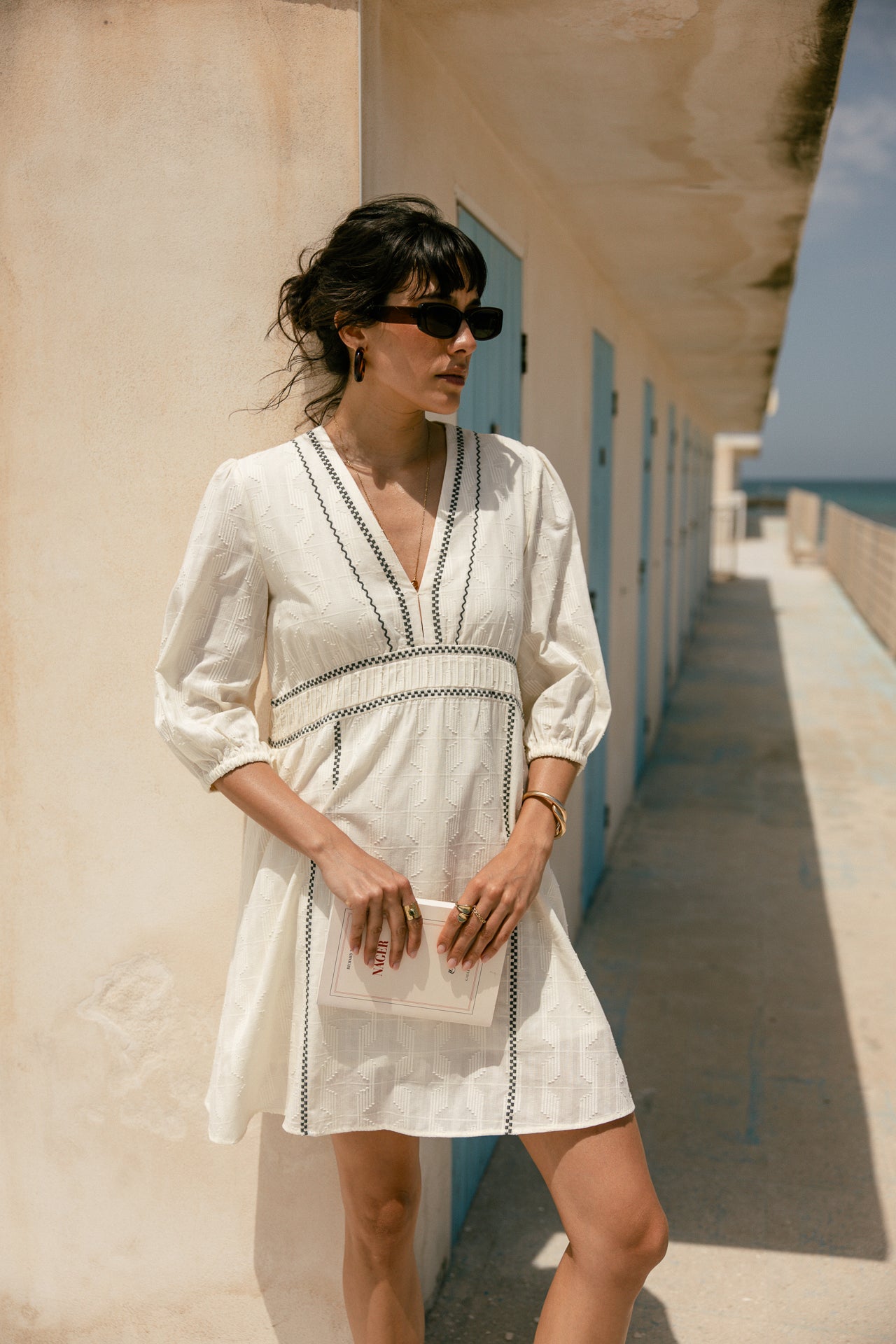   
            

Robe col V Femme Revana Plain Color ecru | Freeman T. Porter
          