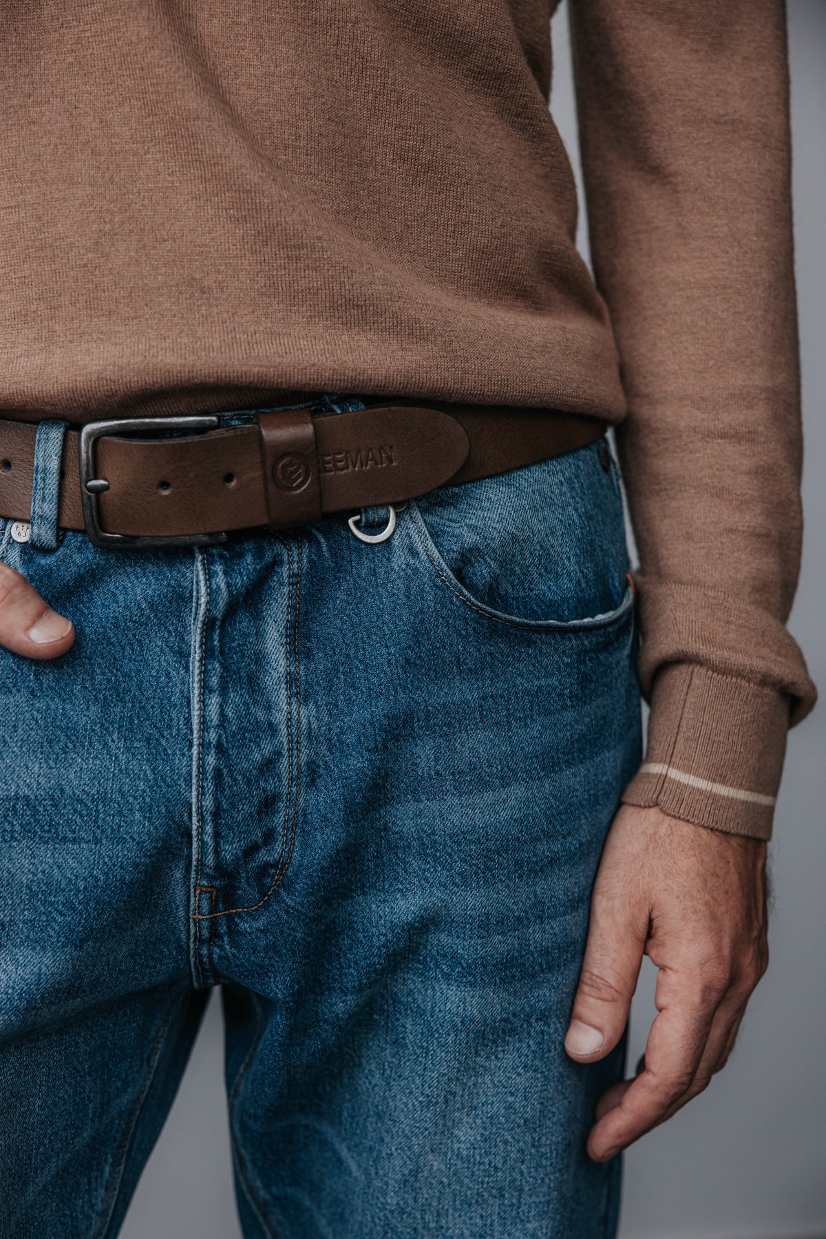 
              

Ceinture en cuir Homme Agust khaki | Freeman T. Porter
            