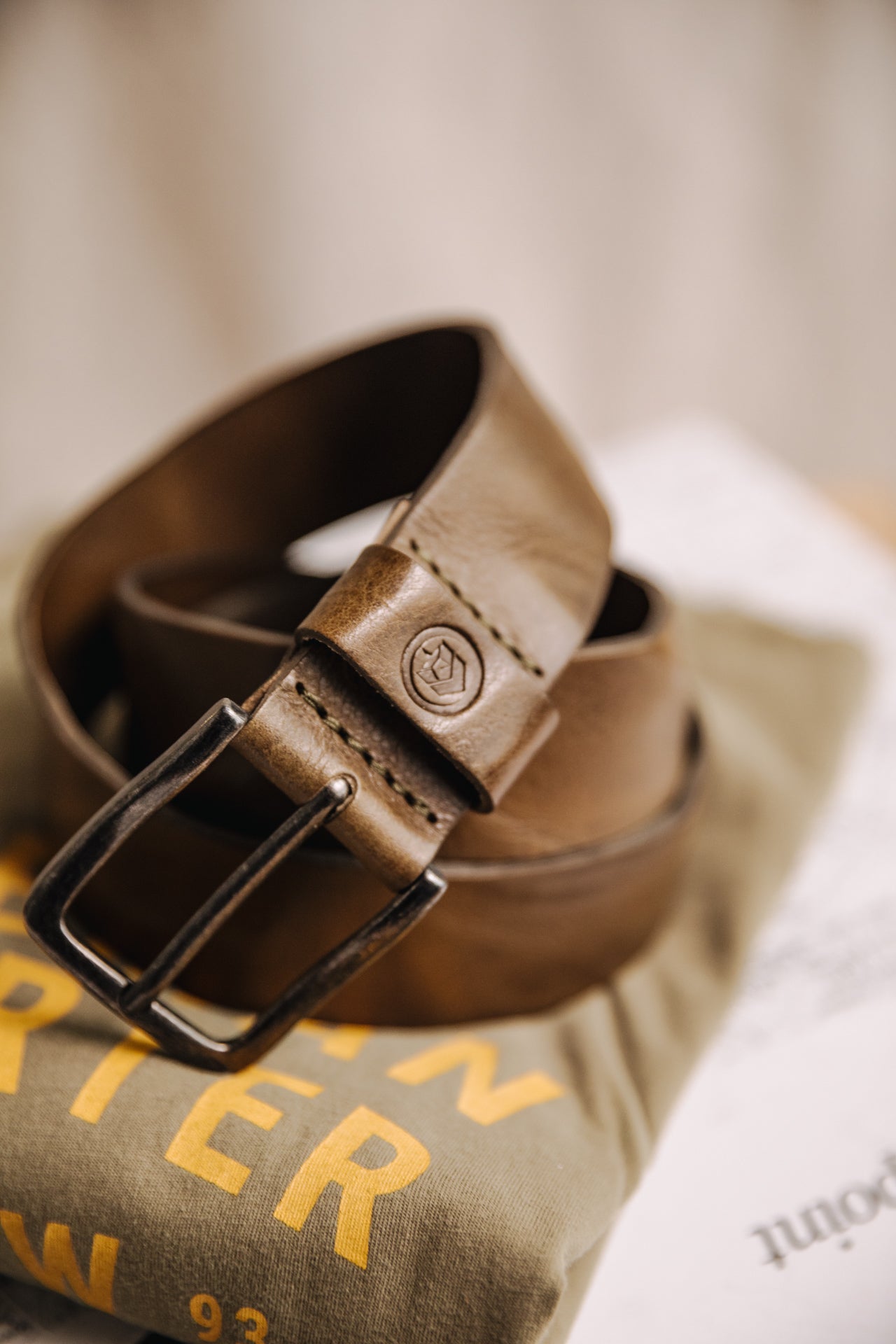 

Ledergürtel Mann Agust khaki | Freeman T. Porter