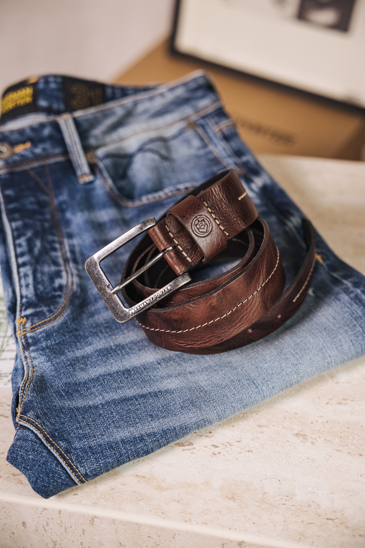 

Leather belt Woman Tibby brown | Freeman T. Porter