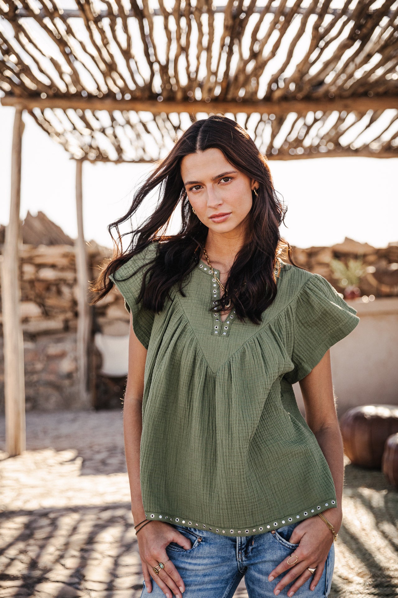 

Top ample détails clous Femme Tillie Plain Color olivine | Freeman T. Porter