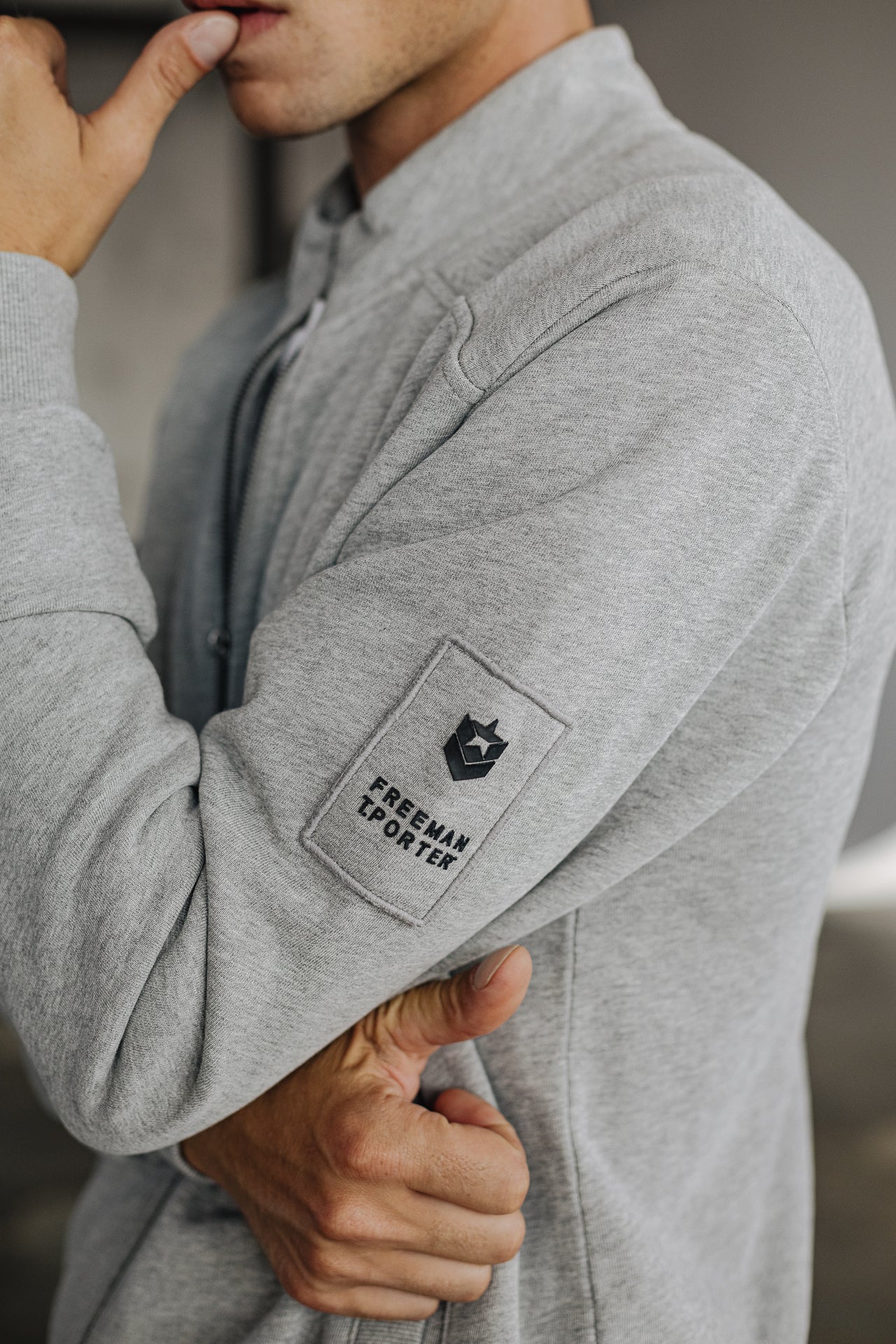 

Gilet zippé Homme Sully Snug dark grey melange | Freeman T. Porter