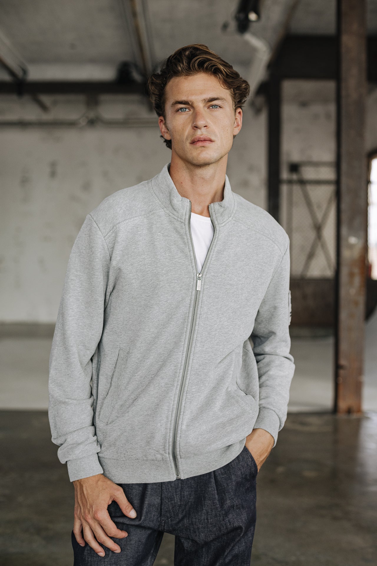 

Gilet zippé Homme Sully Snug dark grey melange | Freeman T. Porter