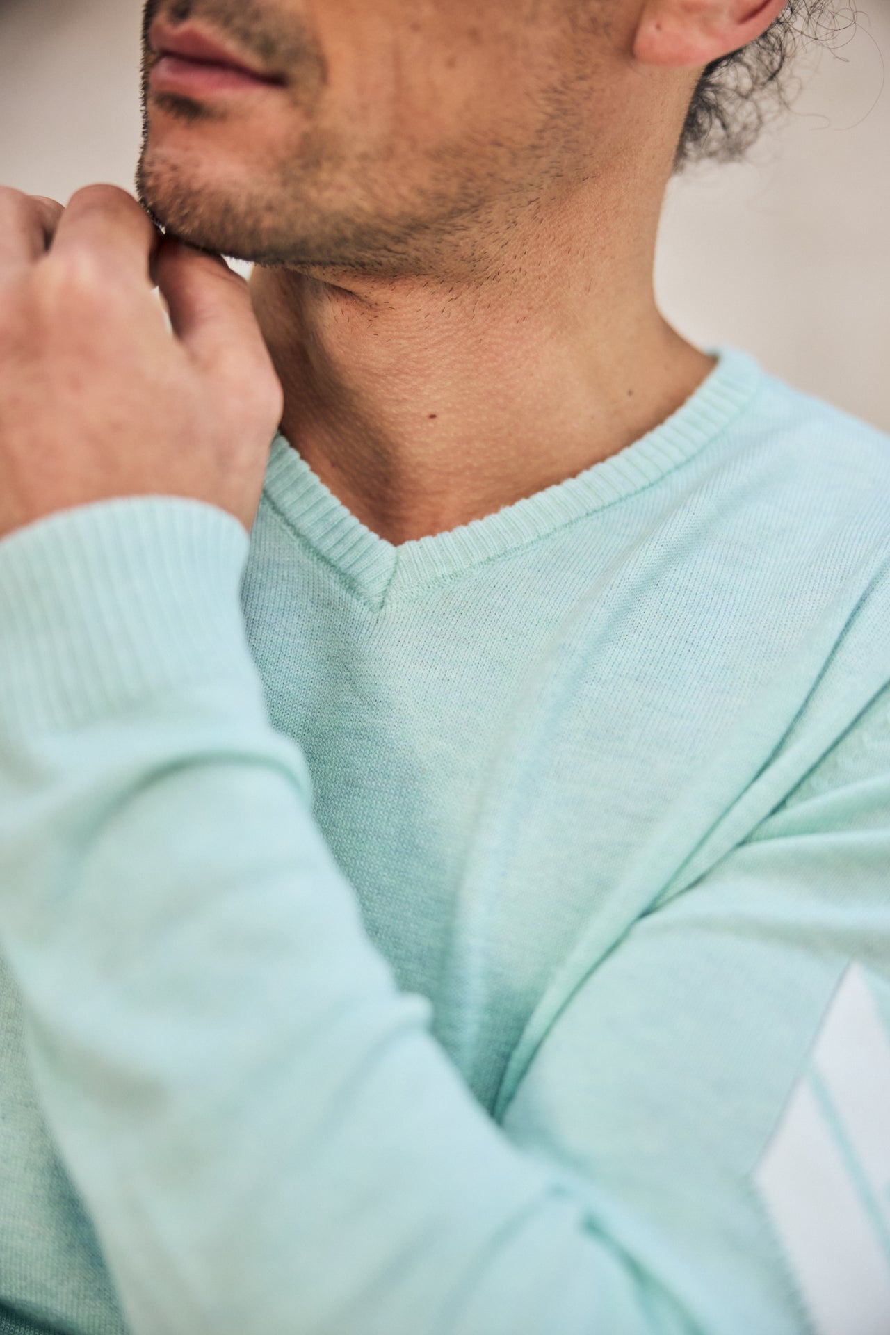 

Jersey con cuello de pico Hombres Edgar Trosa glacier | Freeman T. Porter