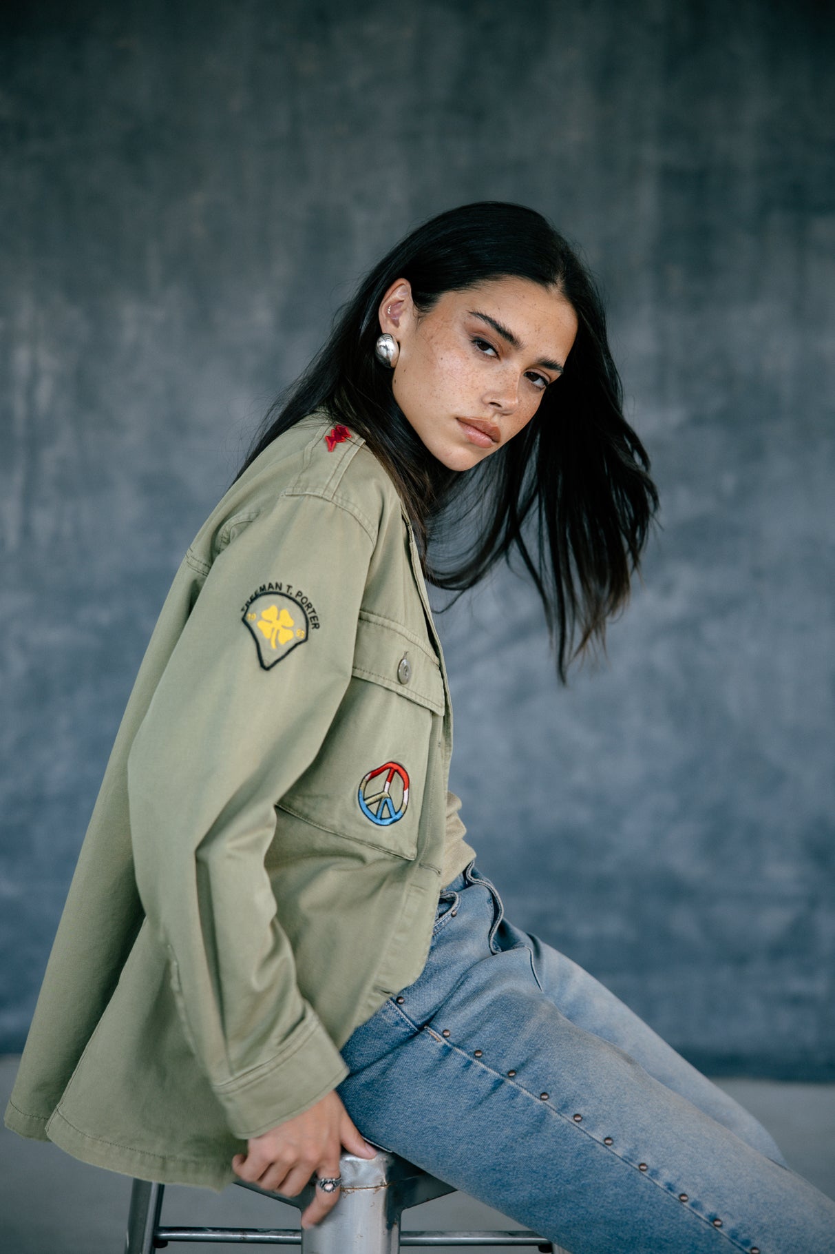 

Overshirt with patches Woman Venty Patches 2 light khaki | Freeman T. Porter
