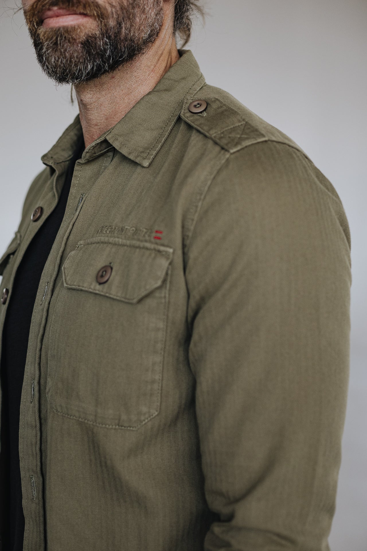 

Chemise manches longues Mann Raven Bond deep lichen green | Freeman T. Porter