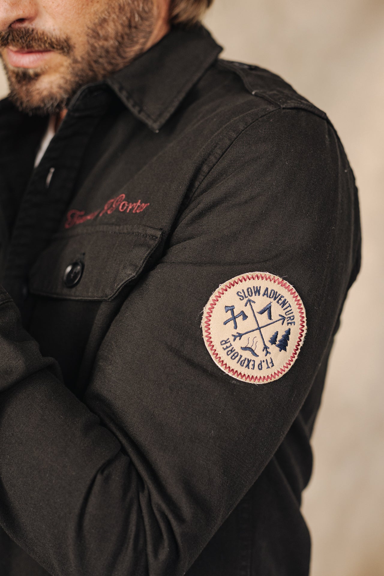 

Patch-Jacke Herren Raven Scrapper black | Freeman T. Porter