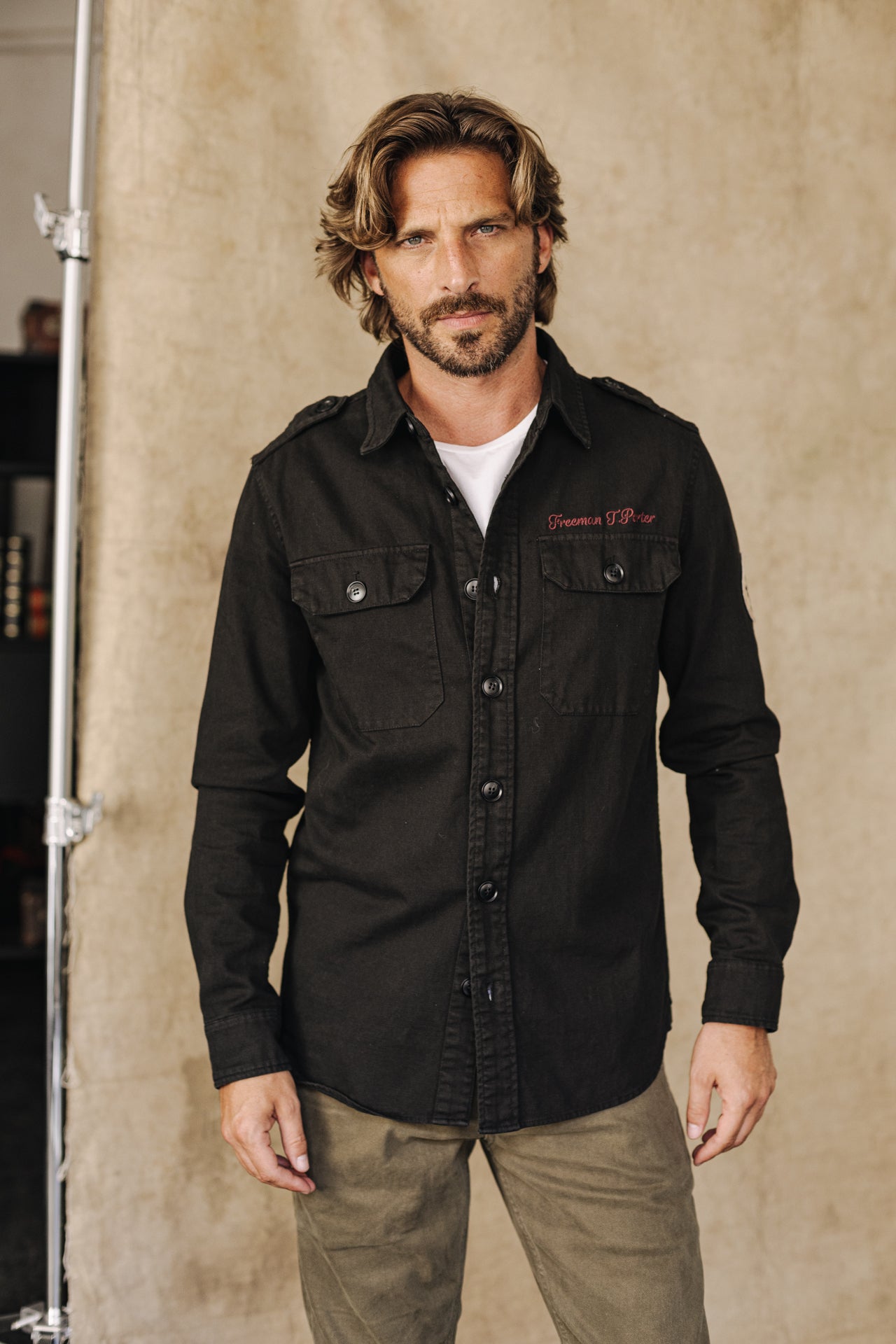 

Patch-Jacke Herren Raven Scrapper black | Freeman T. Porter