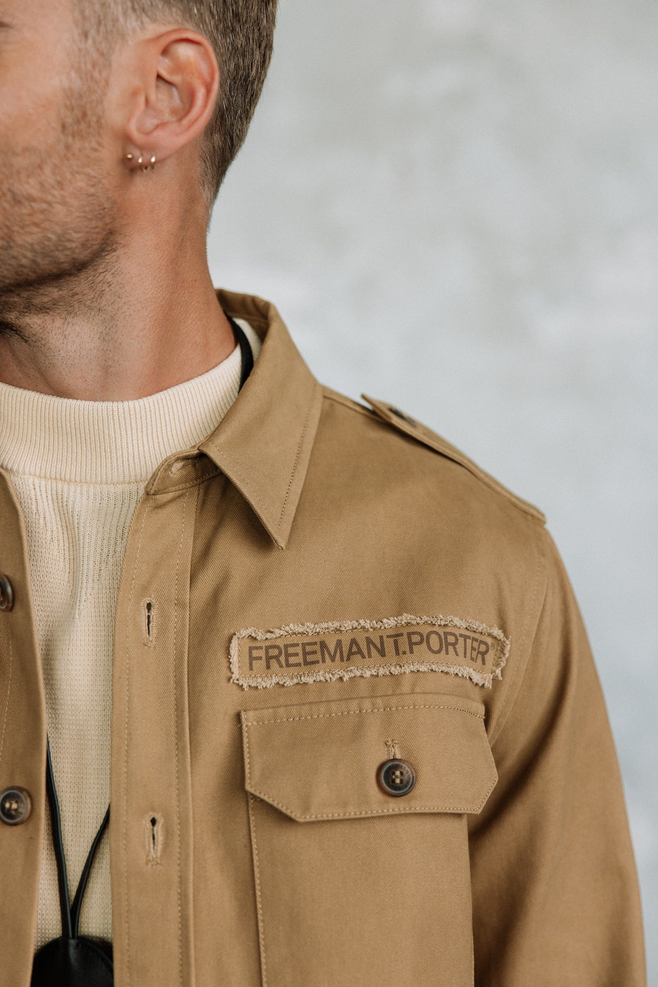 
              

Surchemise Homme Raven Scrapper camel | Freeman T. Porter
            