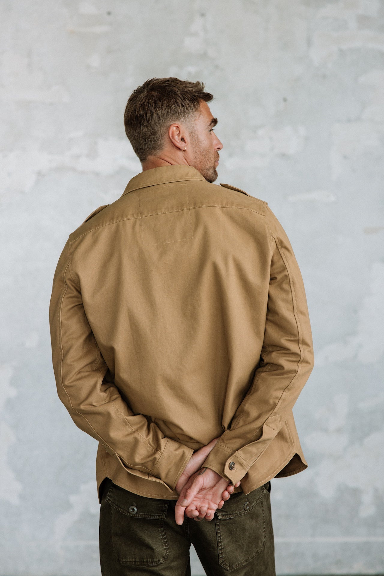 

Surchemise Homme Raven Scrapper camel | Freeman T. Porter