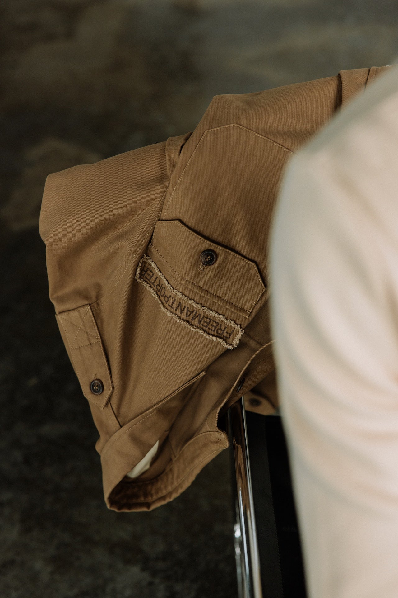 

Surchemise Homme Raven Scrapper camel | Freeman T. Porter