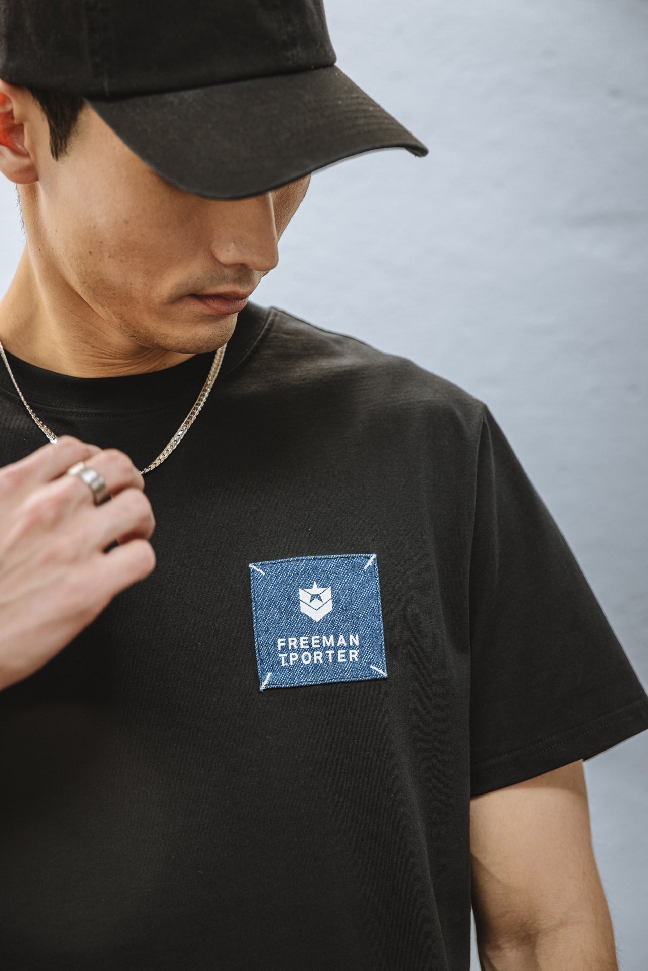 

T-shirt Homme Chuck Patch black | Freeman T. Porter