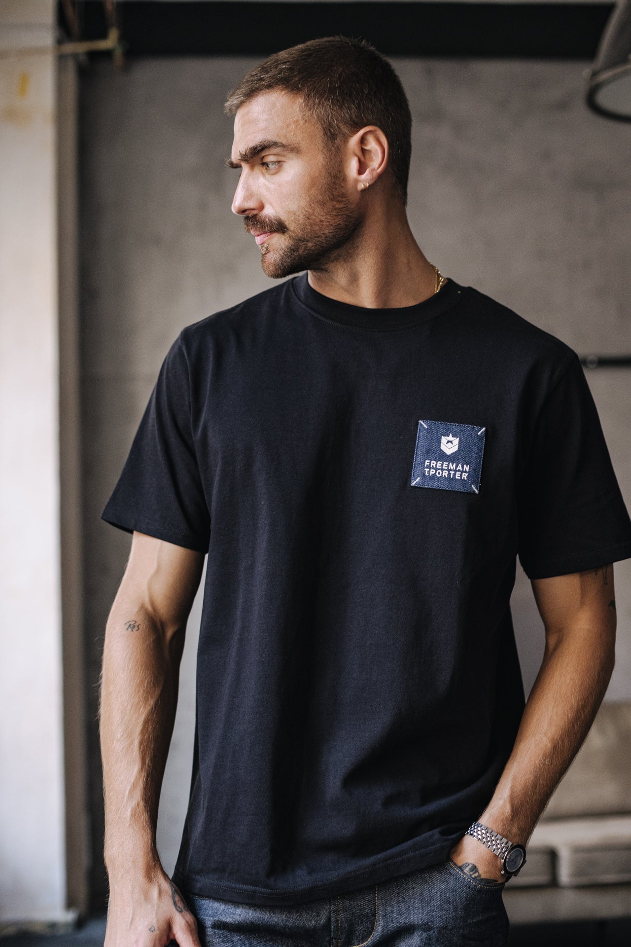 

T-shirt Homme Chuck Patch black | Freeman T. Porter