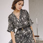 

Robe courte kimono Frau Roza Beetle black | Freeman T. Porter