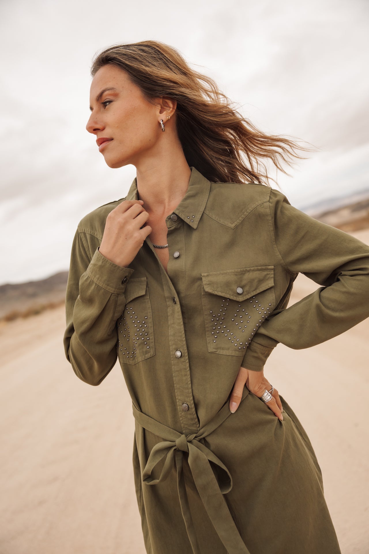 

Shirt dress with stud detail Woman Ravissa Plain khaki | Freeman T. Porter