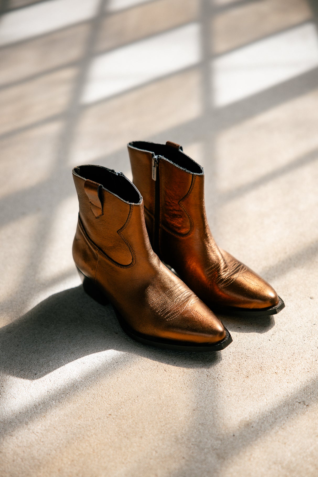  
            

Low Boots Femme Sixtin Metal mercurio | Freeman T. Porter
          