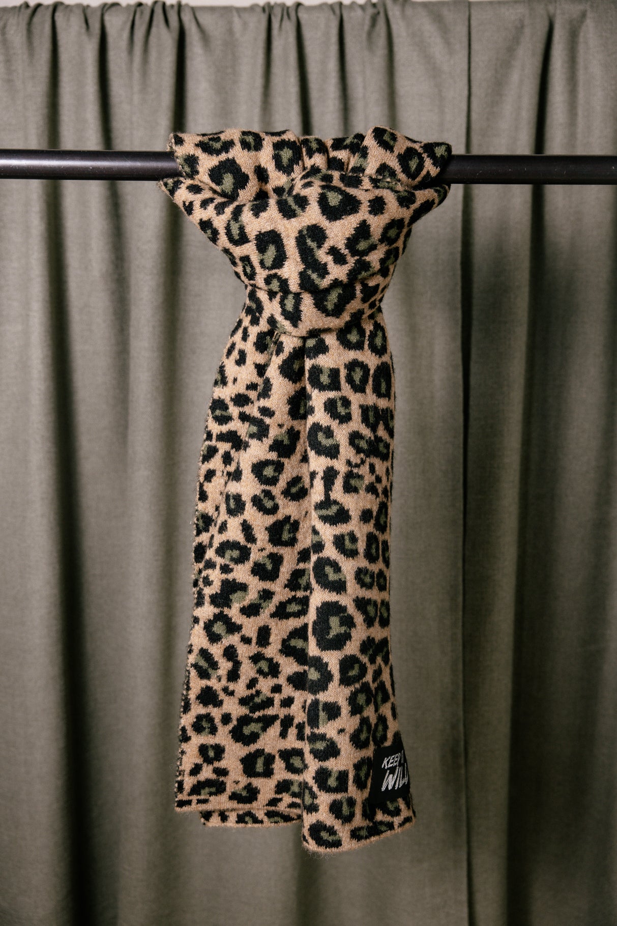 

Écharpe  Femme Elina Roar fauve | Freeman T. Porter