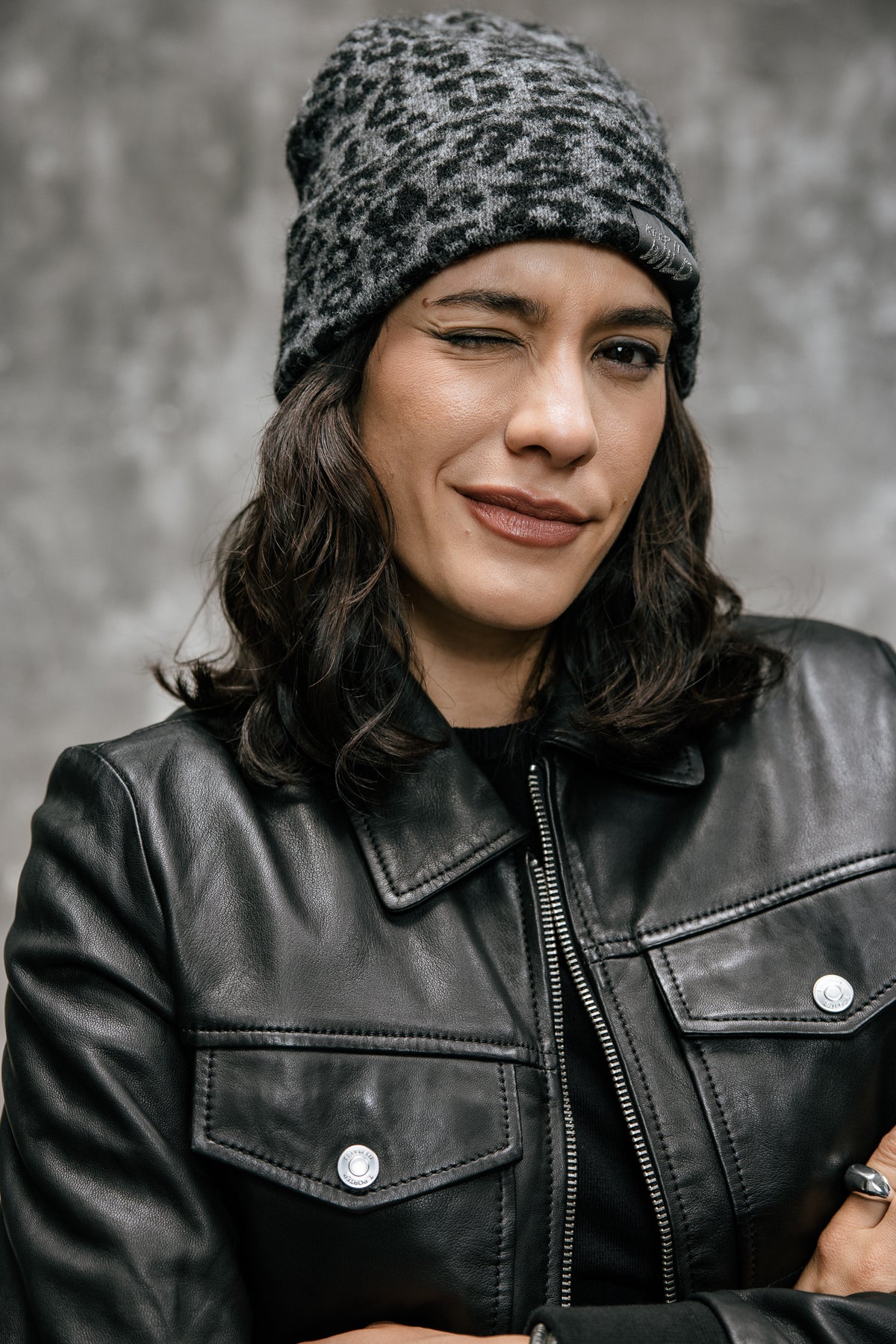 

Bonnet imprimé léopard Femme Wallice Roar grey black | Freeman T. Porter