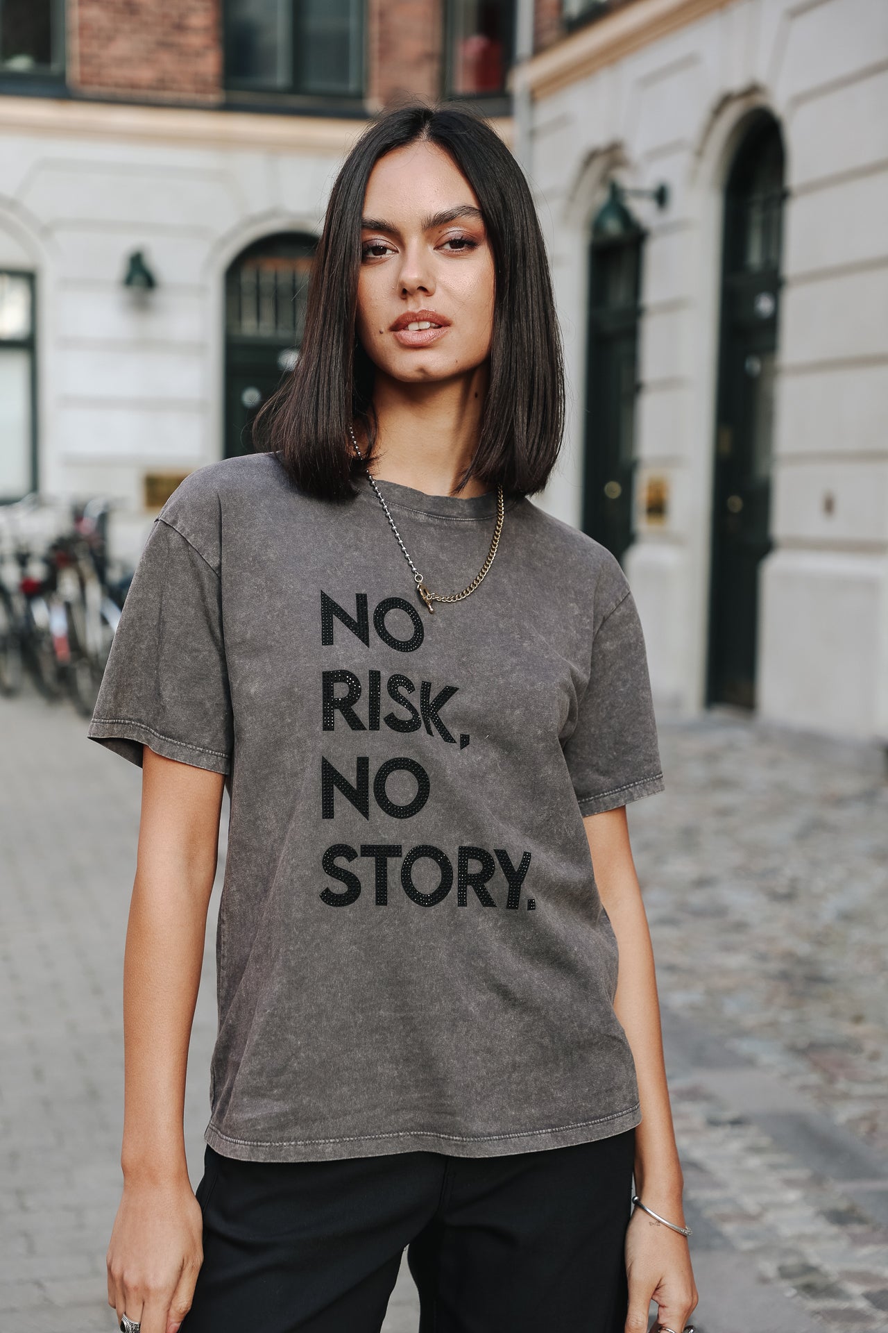 

T-Shirt manches courtes Frau Suria Message thunderstorm | Freeman T. Porter