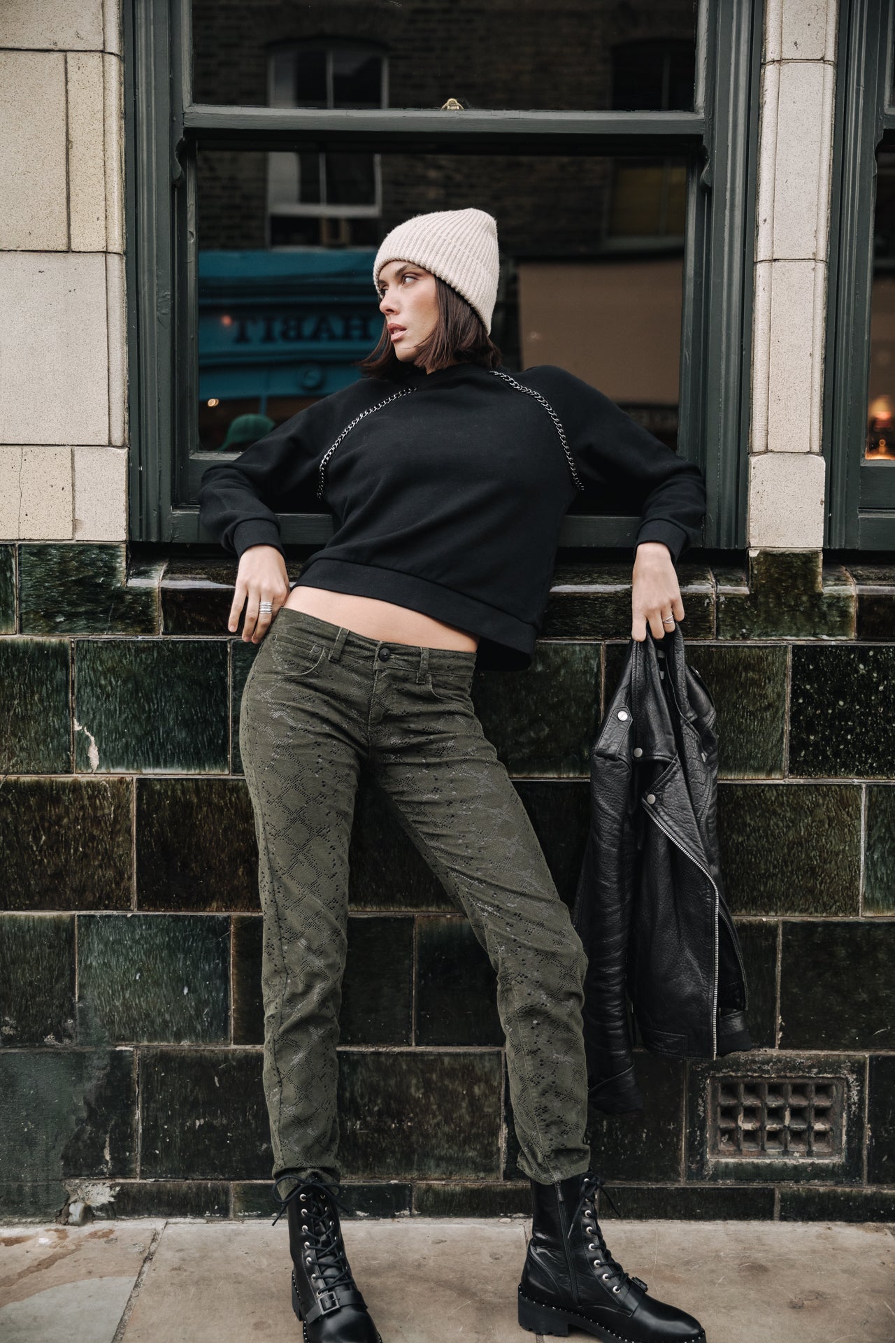 

Sweat col rond Woman Sorina Chain black | Freeman T. Porter