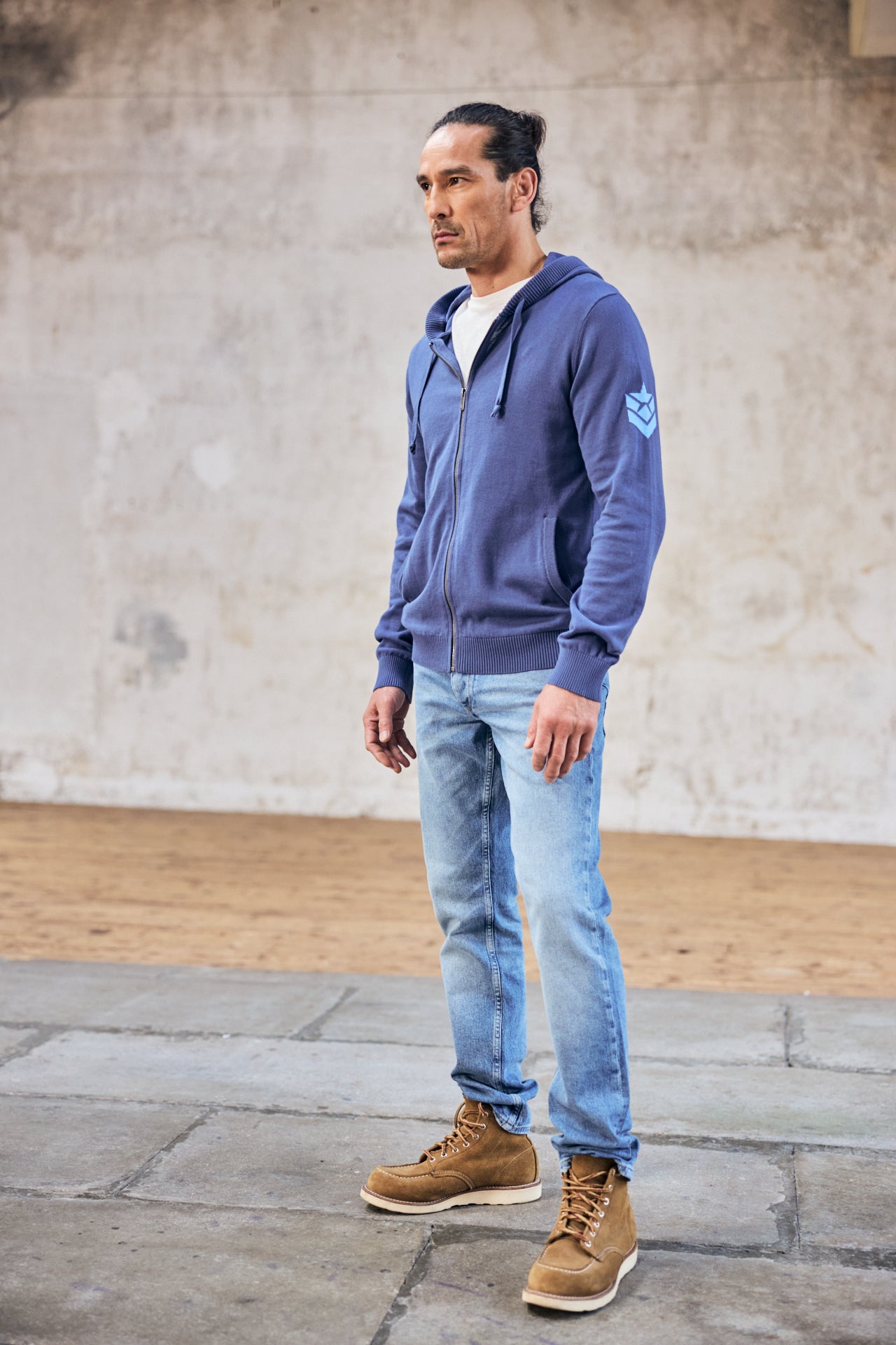 

Cardigan zippé à capuche Homme Lyam Conwy vintage indigo | Freeman T. Porter