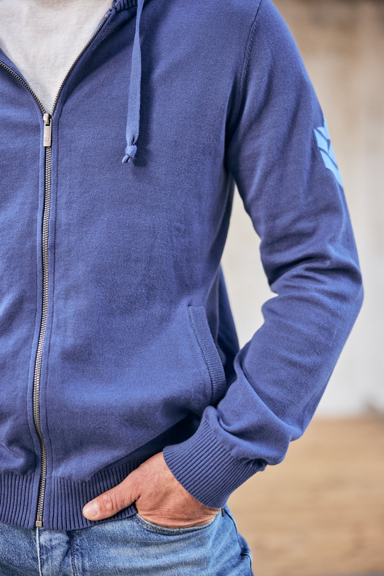 

Cardigan zippé à capuche Homme Lyam Conwy vintage indigo | Freeman T. Porter