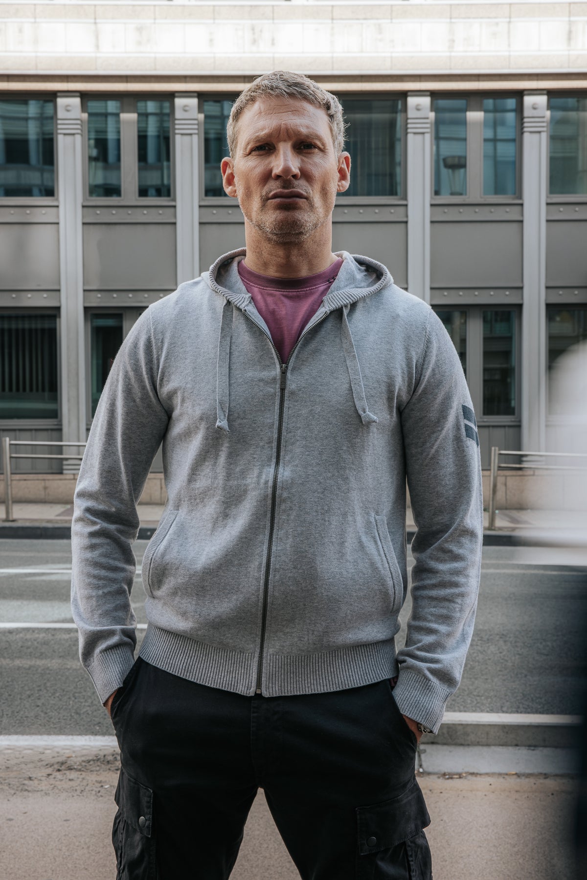 

Sweatshirt com capuz e fecho Homem Lyam Conwy grey melange | Freeman T. Porter
