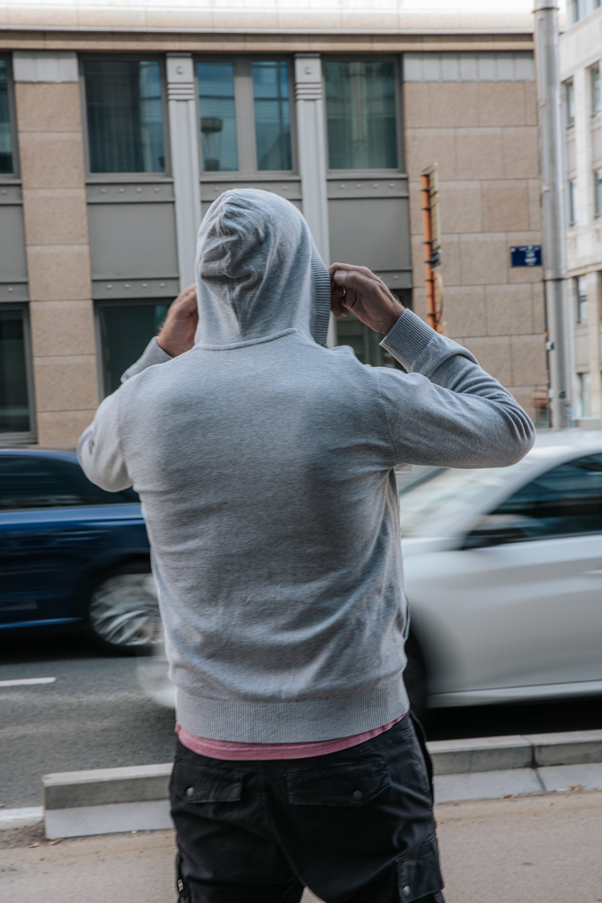 

Sweatshirt com capuz e fecho Homem Lyam Conwy grey melange | Freeman T. Porter