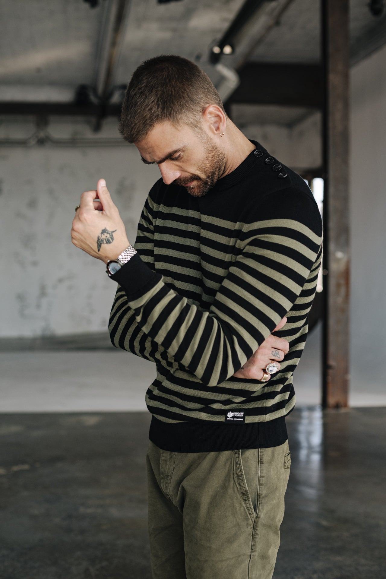 

Pullover mit Knopfkragen Herren Yanis Seaside black_olive night | Freeman T. Porter