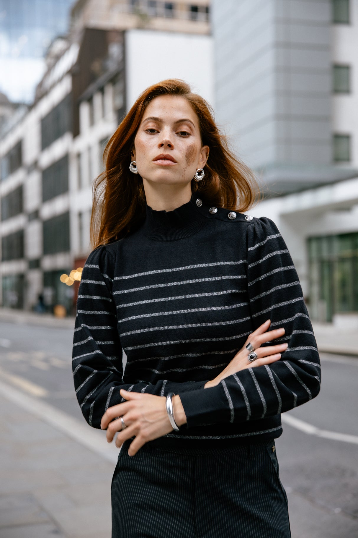   
            

Pull marinière col boutonné Woman Pessie Stripes gun metal | Freeman T. Porter
          